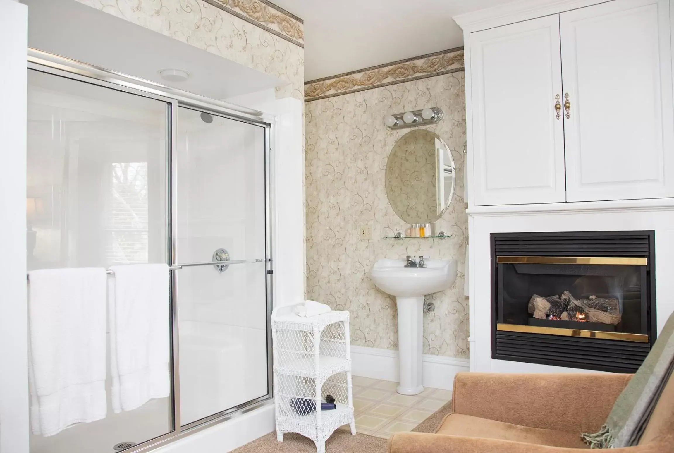 Bathroom in Glynn House Inn