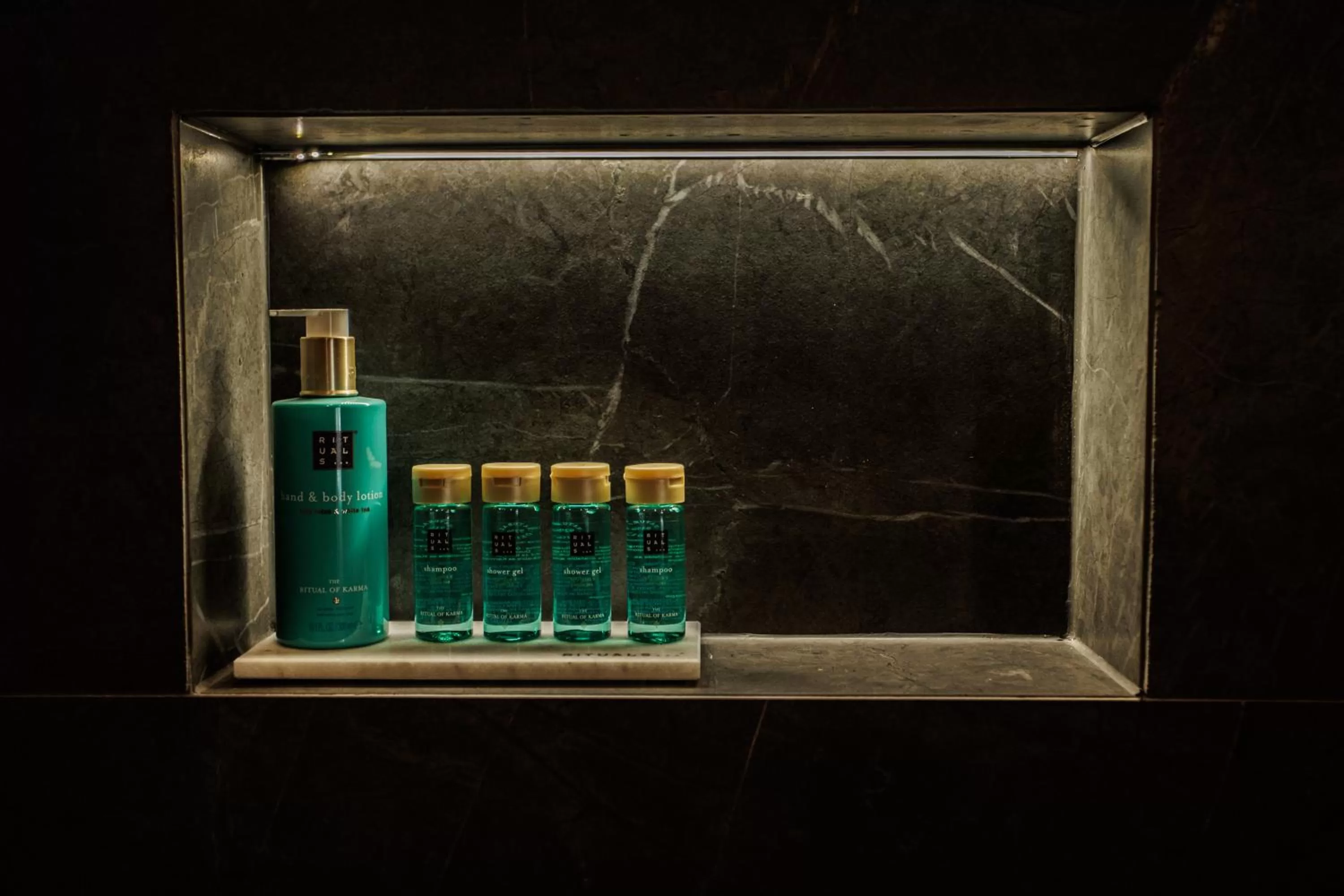 Bathroom in Heritage Rooms Split Olympic Dream