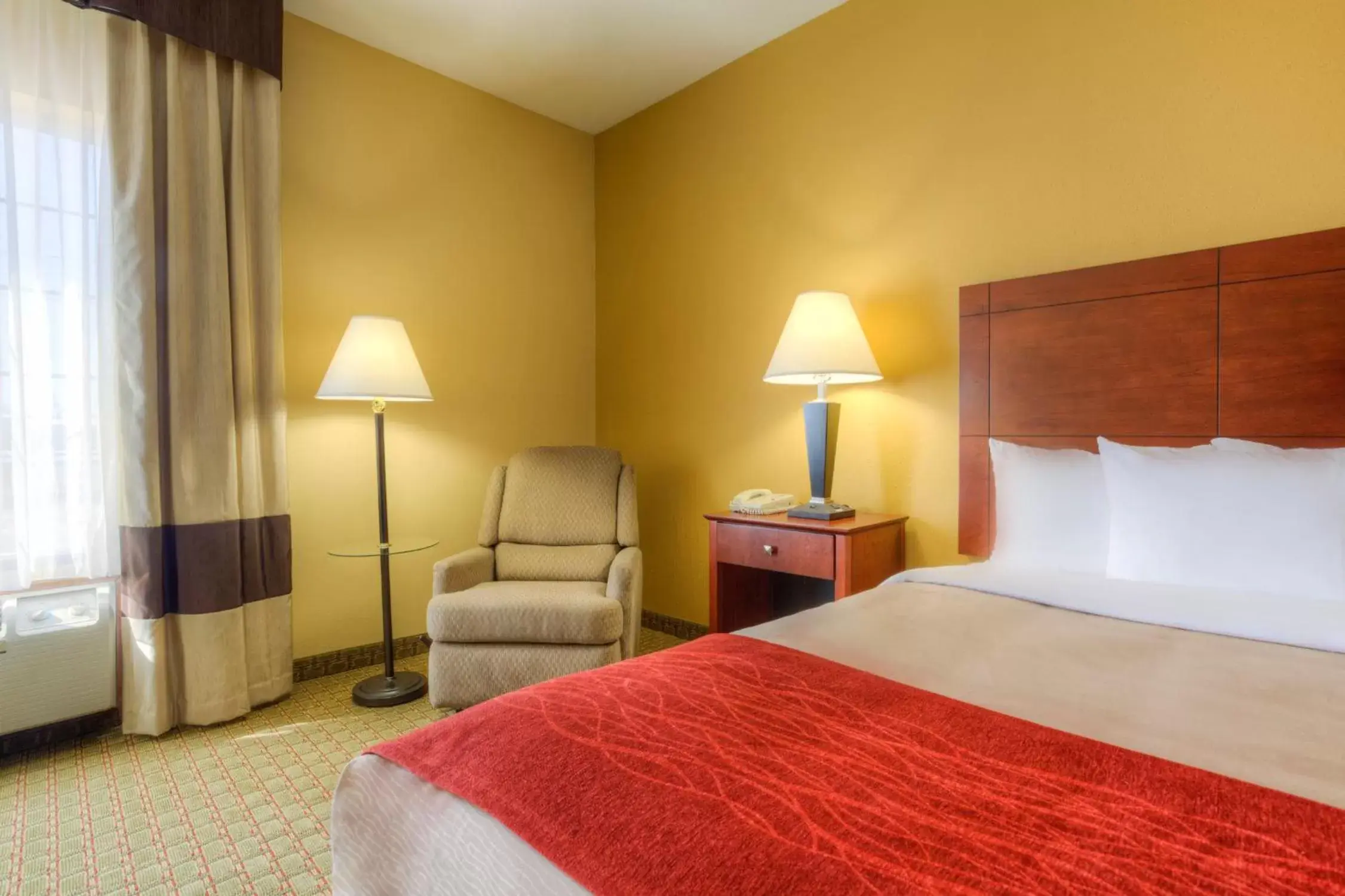 King Room - Disability Access/Non-Smoking in Comfort Inn Henderson