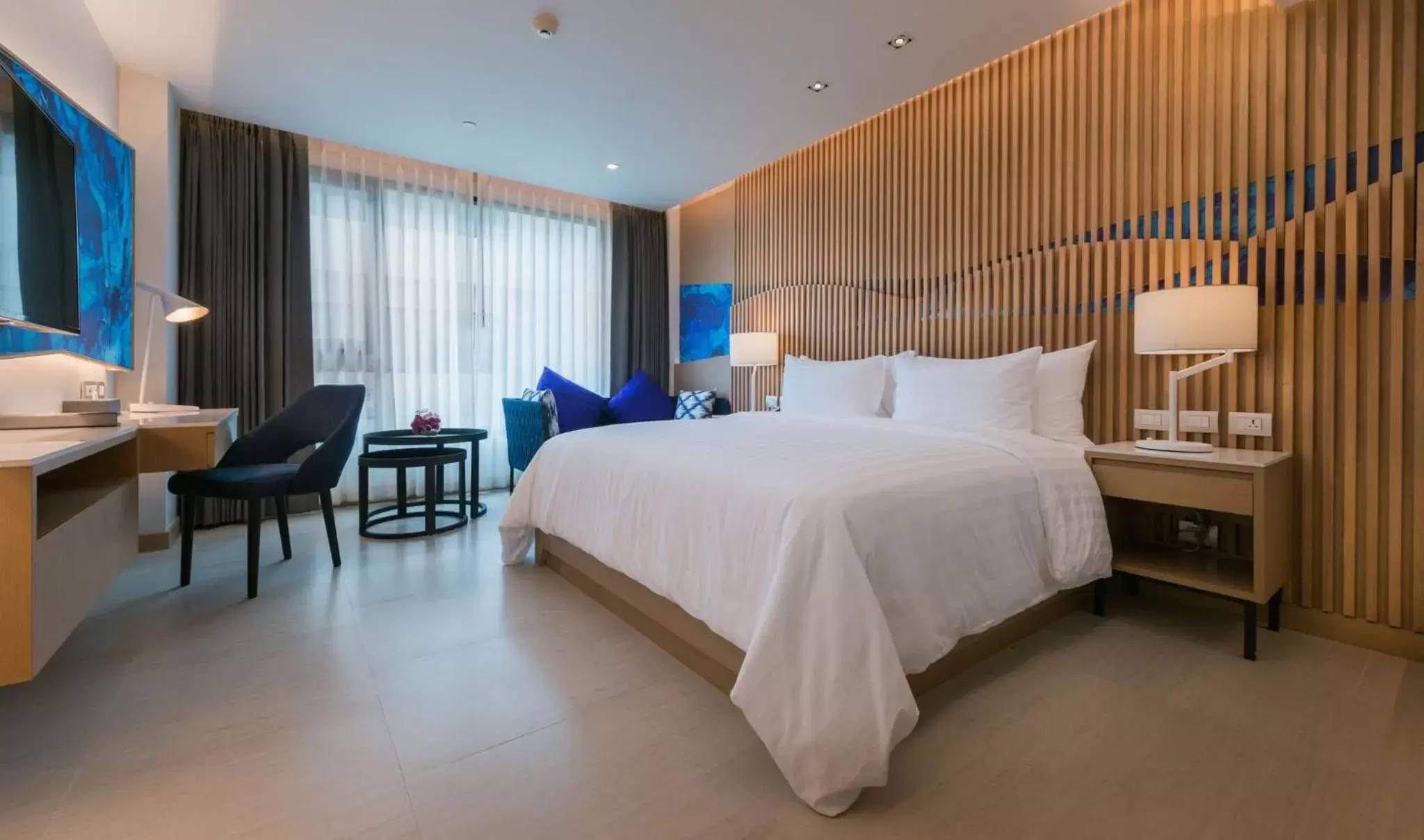 Deluxe Double Room with City View in Mytt Hotel Pattaya - SHA Extra Plus