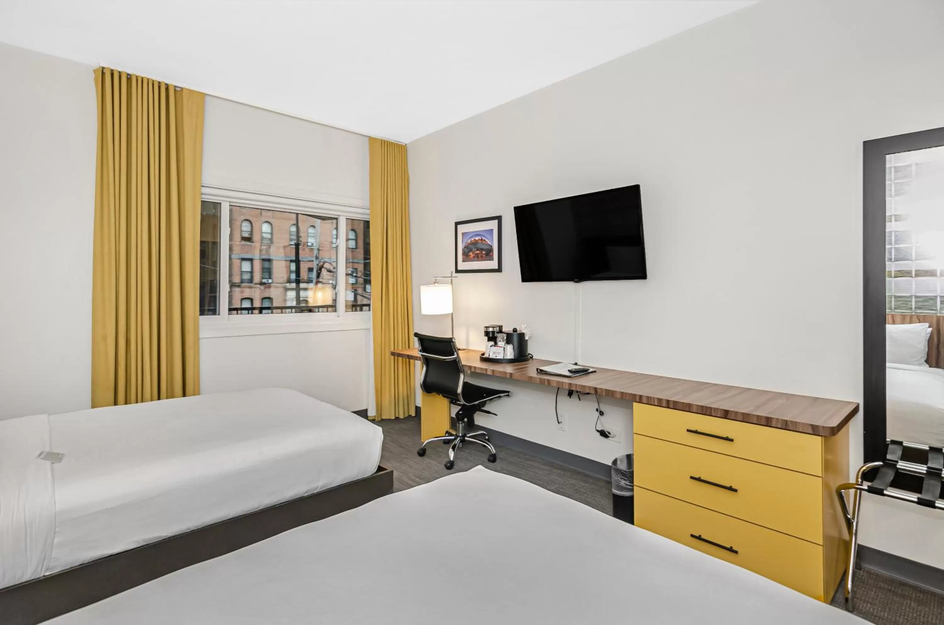 Bedroom, Bed in Ohio House Motel