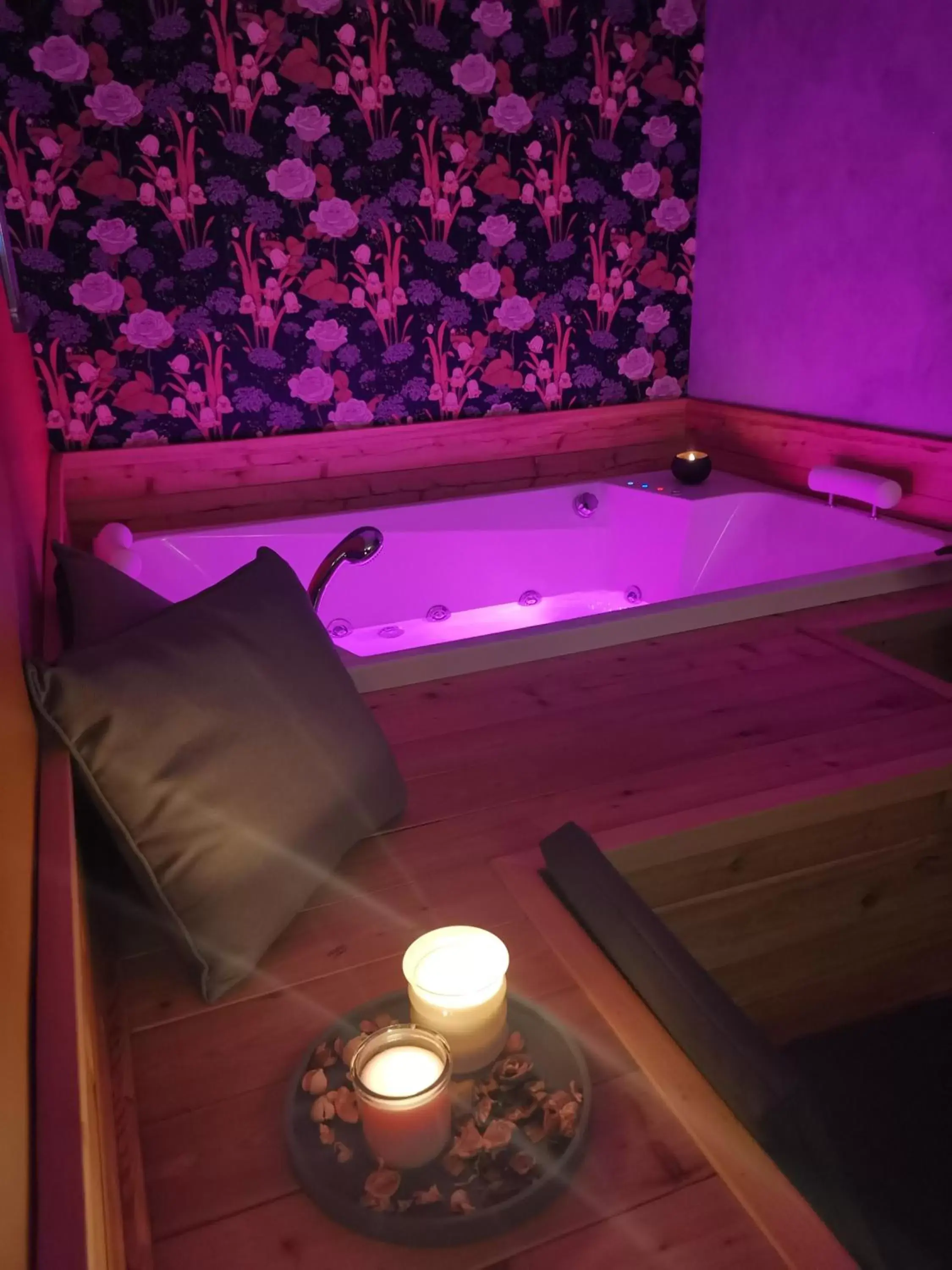 Hot Tub in Drì bed & breakfast