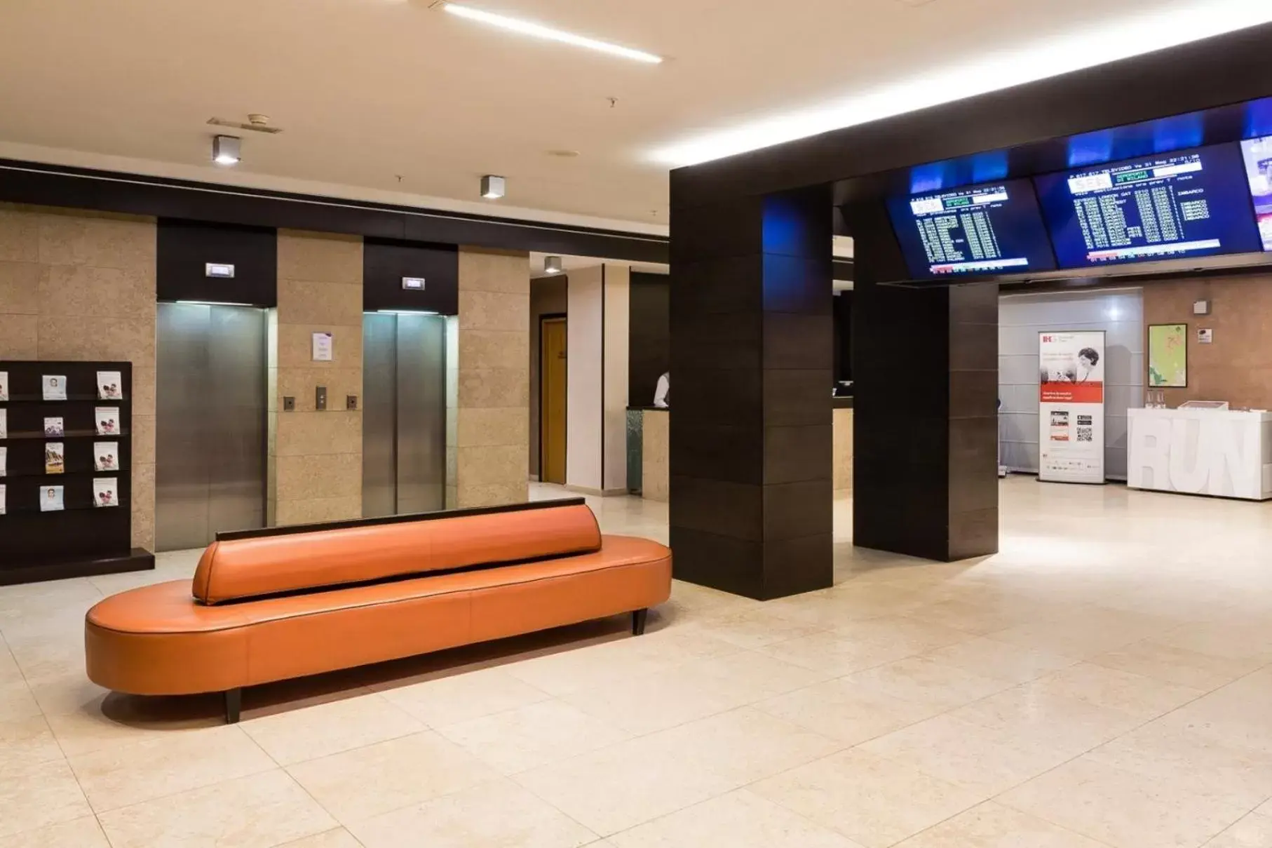 Property building, Lobby/Reception in Crowne Plaza Milan Malpensa Airport, an IHG Hotel