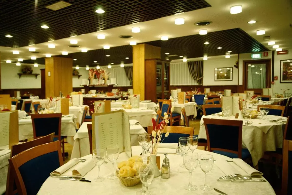 Restaurant/Places to Eat in Hotel Les Jumeaux Courmayeur
