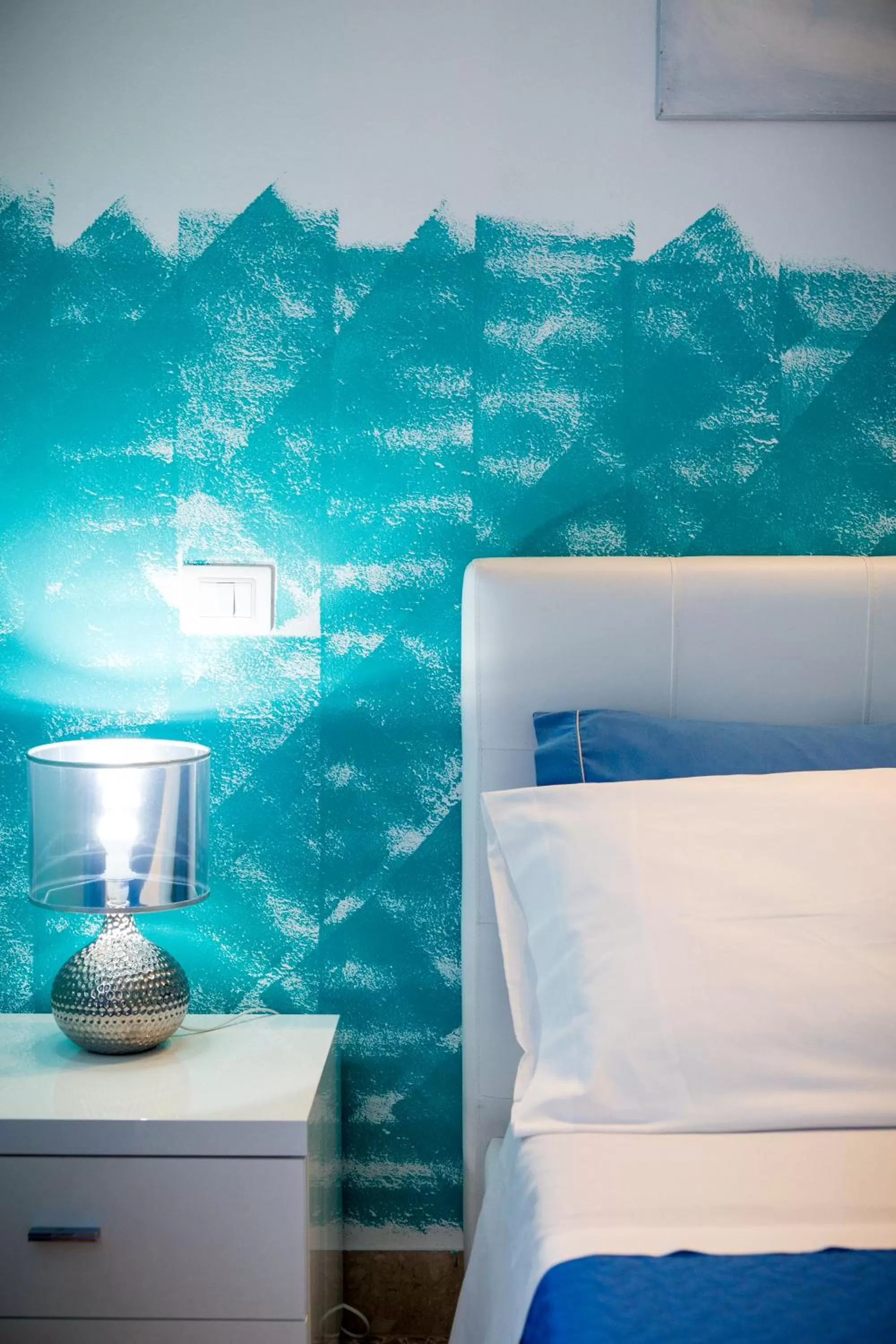 Decorative detail, Bed in Colors B&B