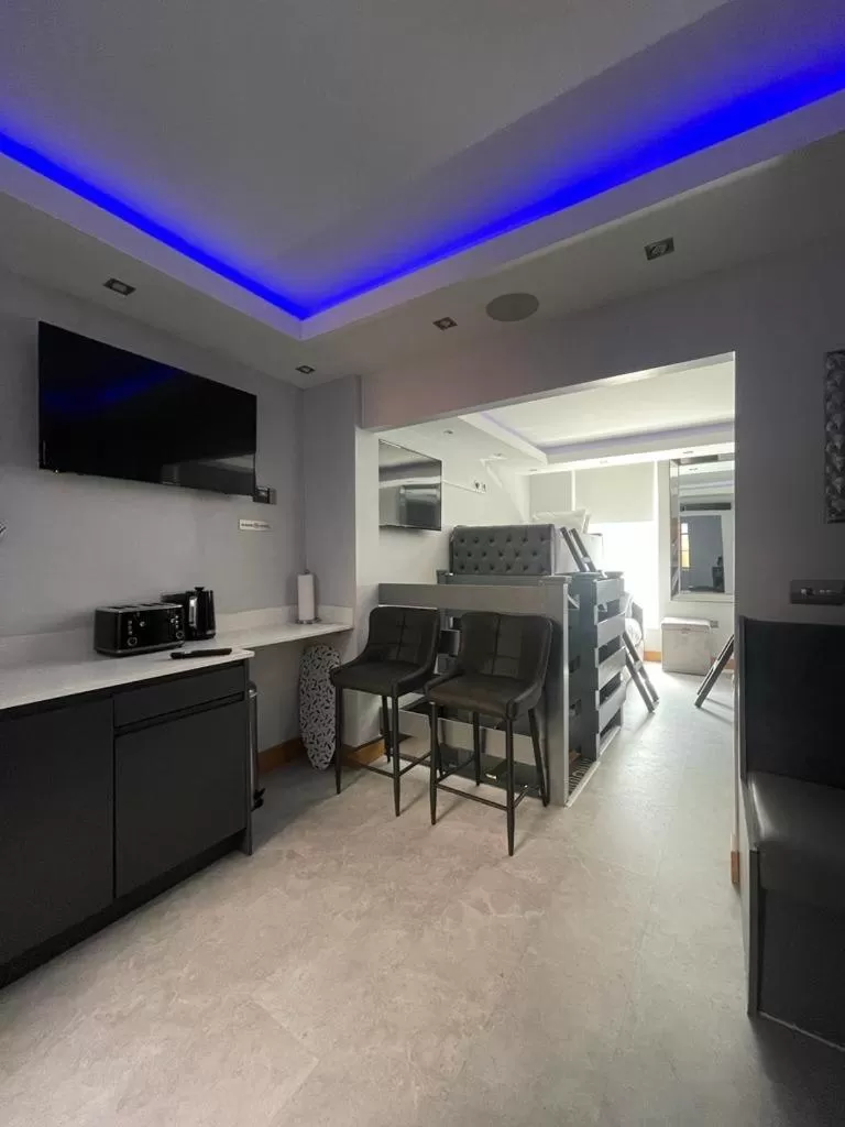 Belvedere Aparthotel - 83 Mount Pleasant