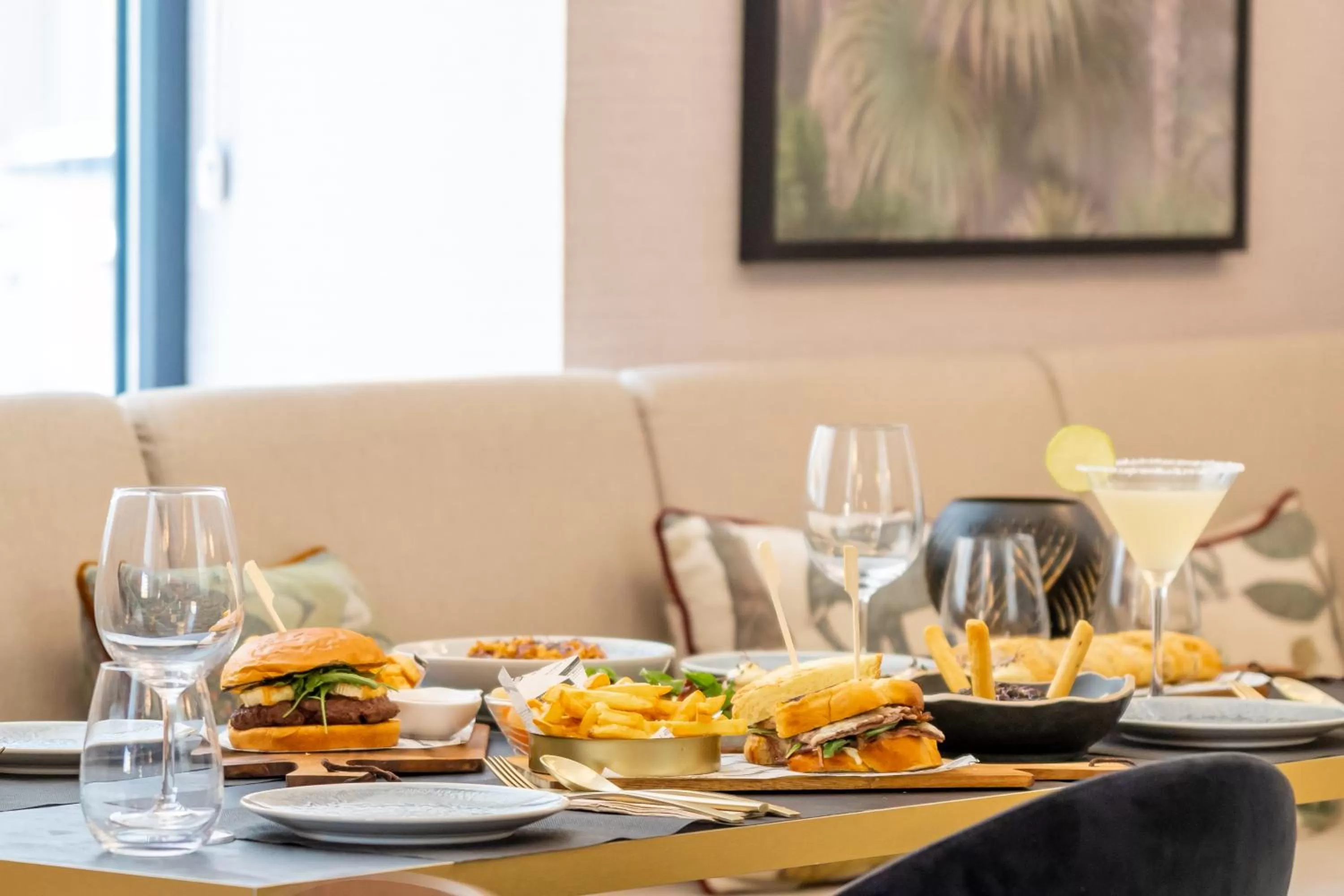 Food in L&H Gran Vía Valencia