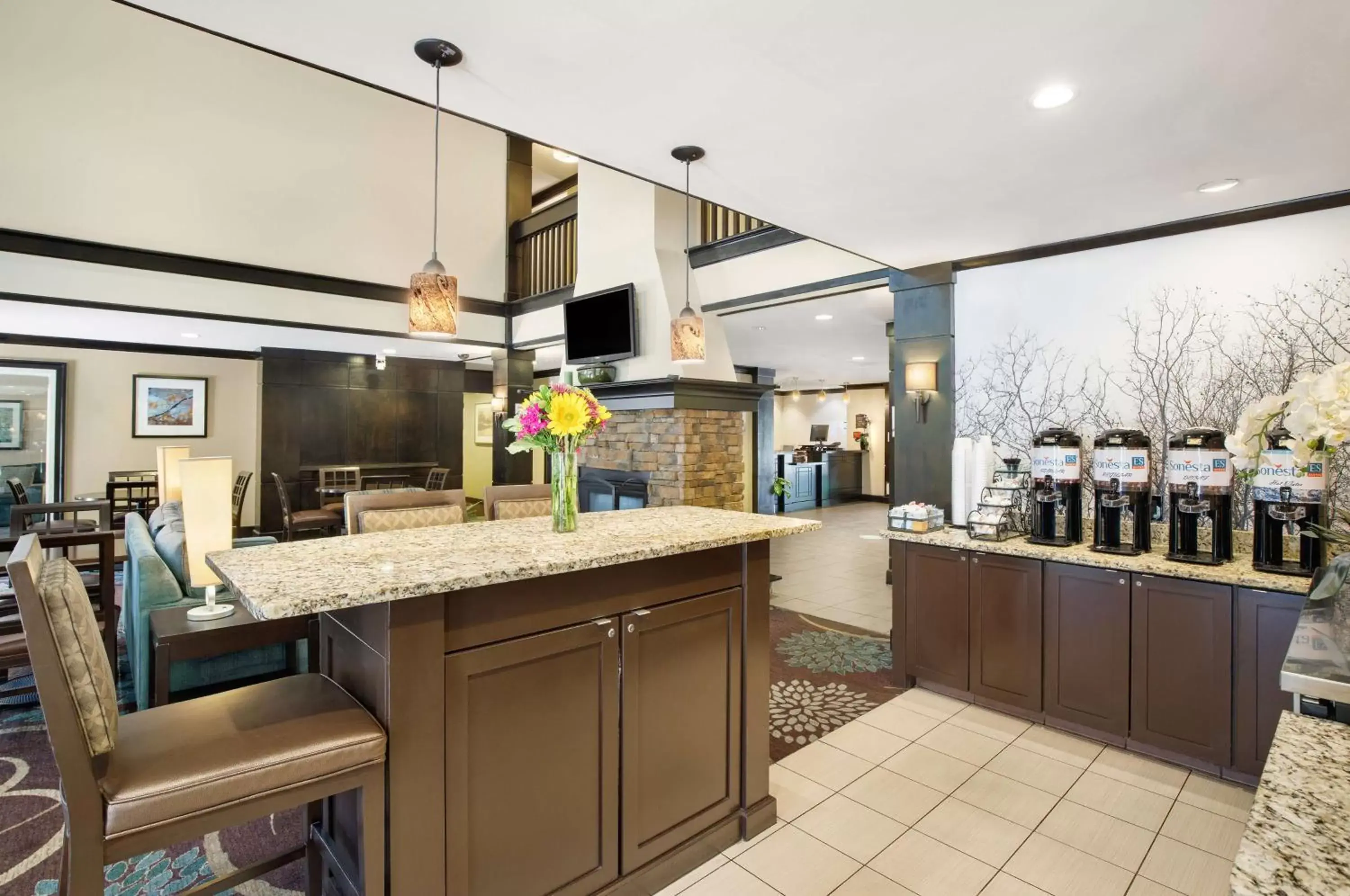 Breakfast in Sonesta ES Suites San Diego - Rancho Bernardo Breakfast in Sonesta ES Suites San Diego - Rancho Bernardo