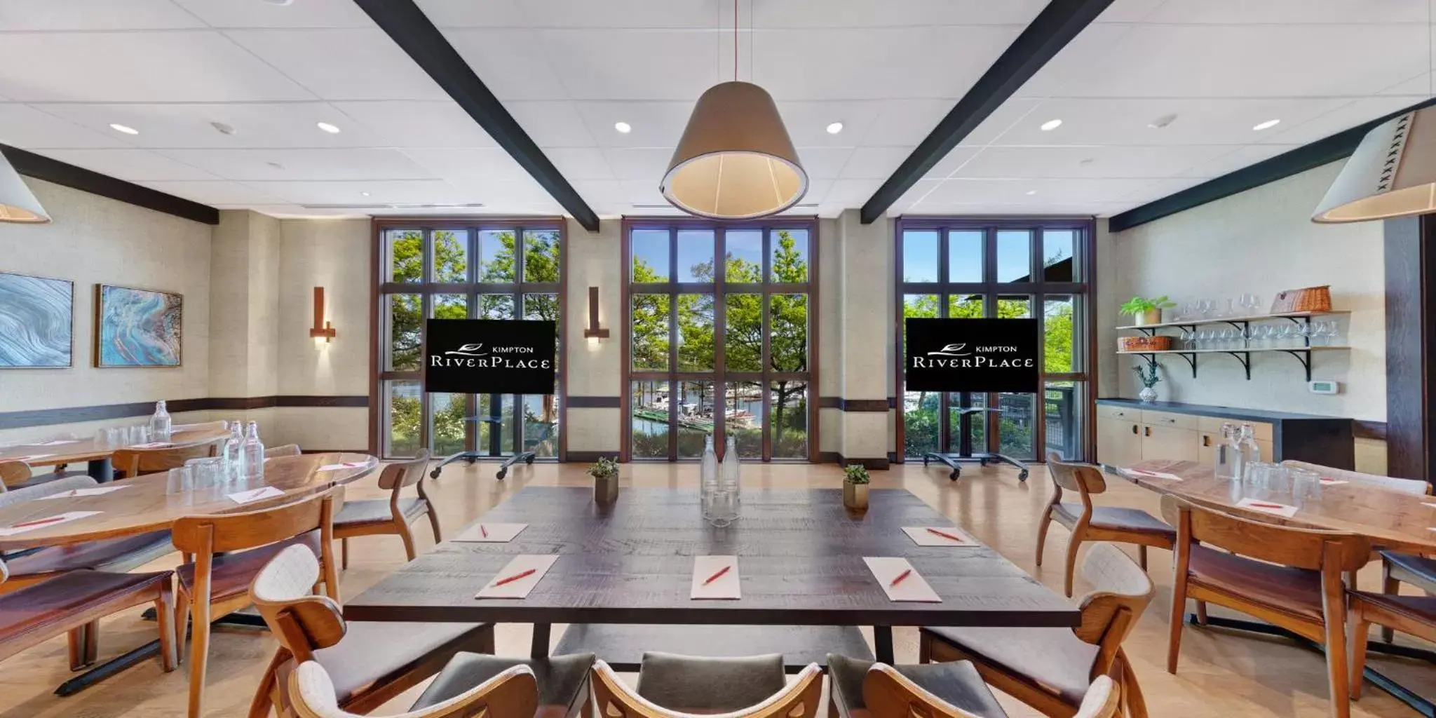 Meeting/conference room, Restaurant/Places to Eat in Kimpton Riverplace Hotel, an IHG Hotel