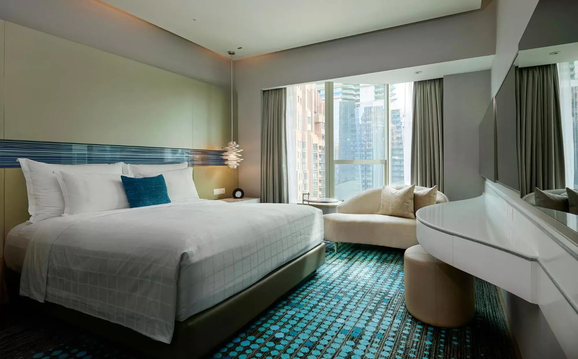 Bed in Pullman Kuala Lumpur City Centre Hotel & Residences