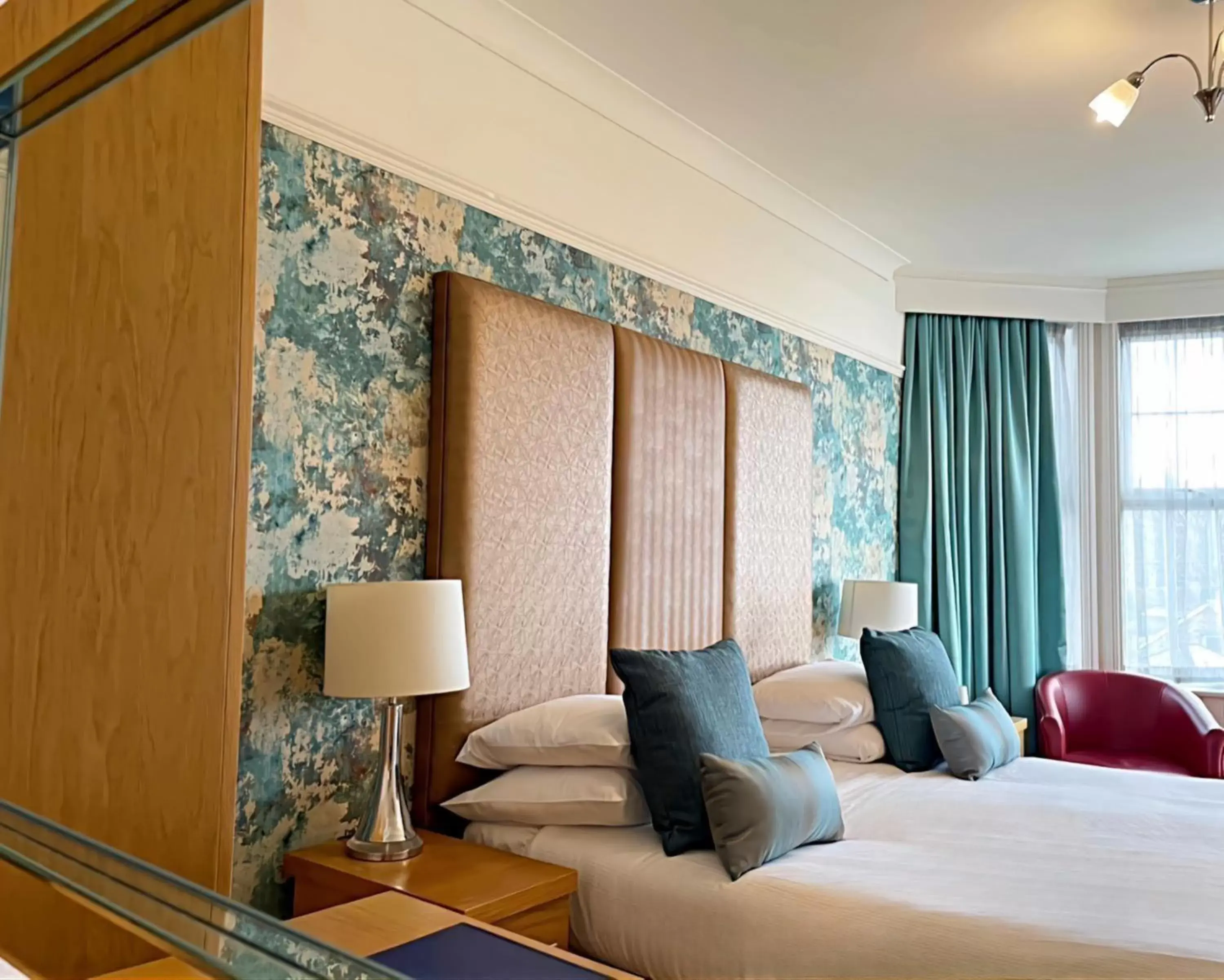 Bedroom, Bed in Caerwylan Hotel