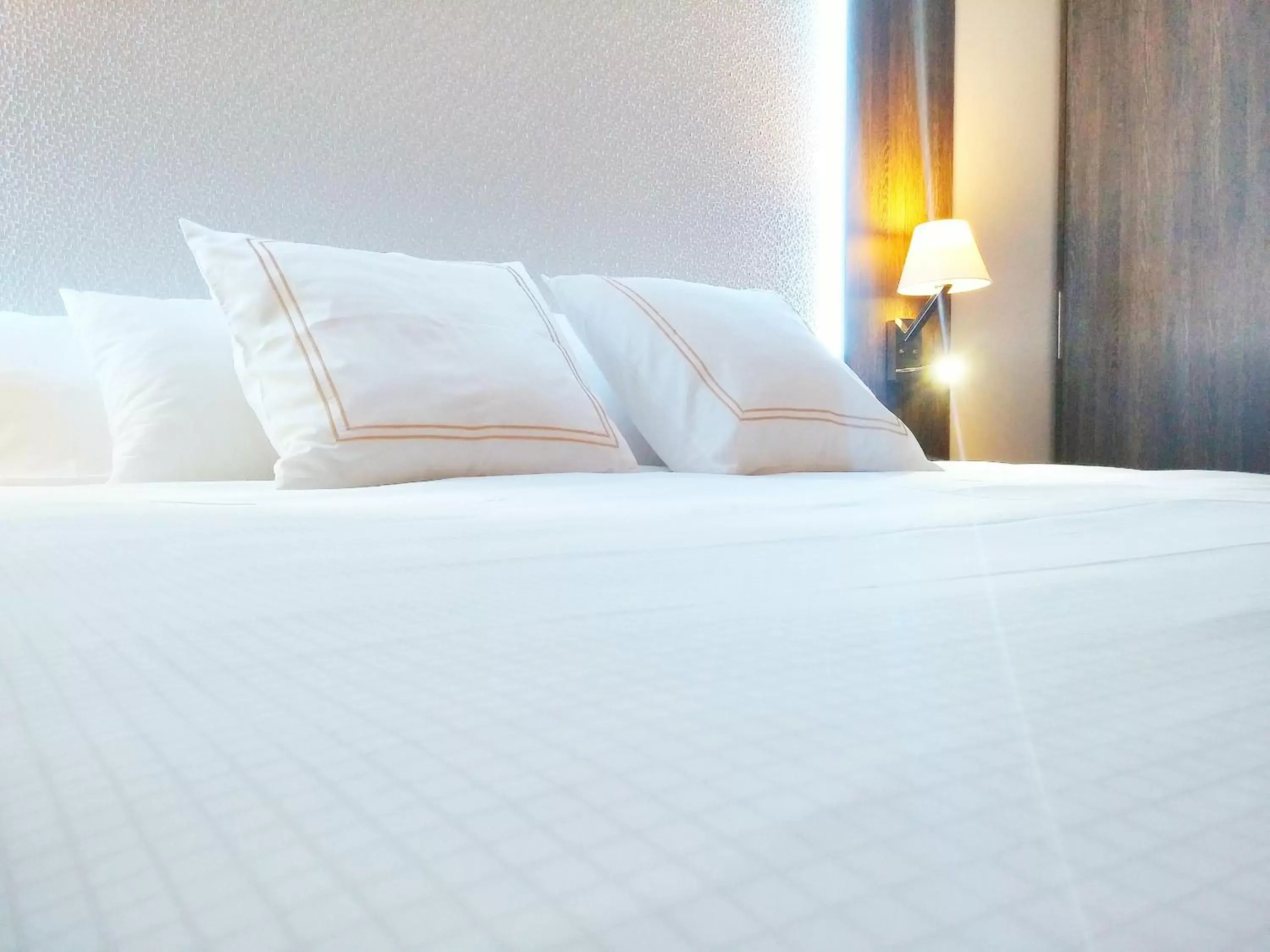 Bed in MB Boutique Hotel - Adults Recommended