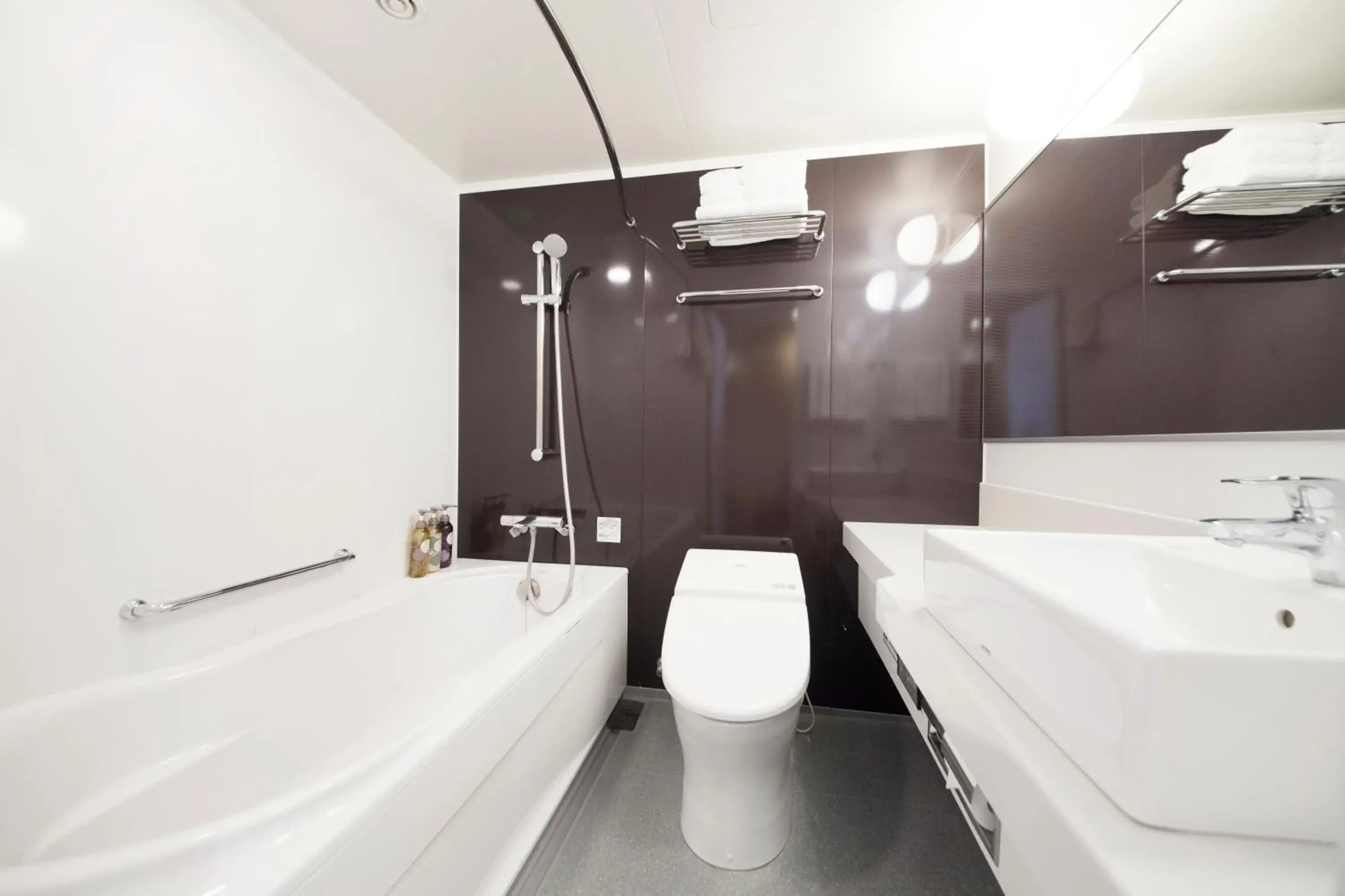 Shower, Bathroom in Richmond Hotel Tokyo Suidobashi
