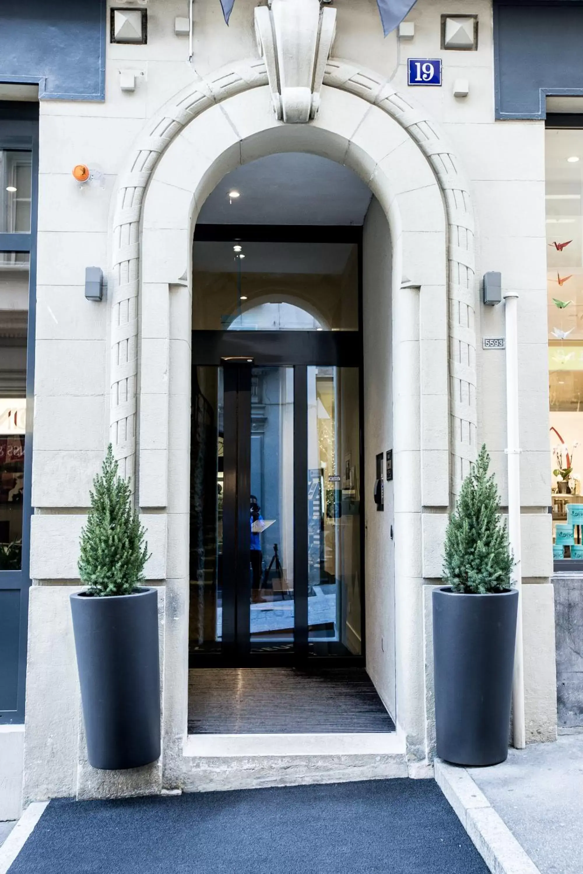 Facade/Entrance in Hôtel des Voyageurs Boutique