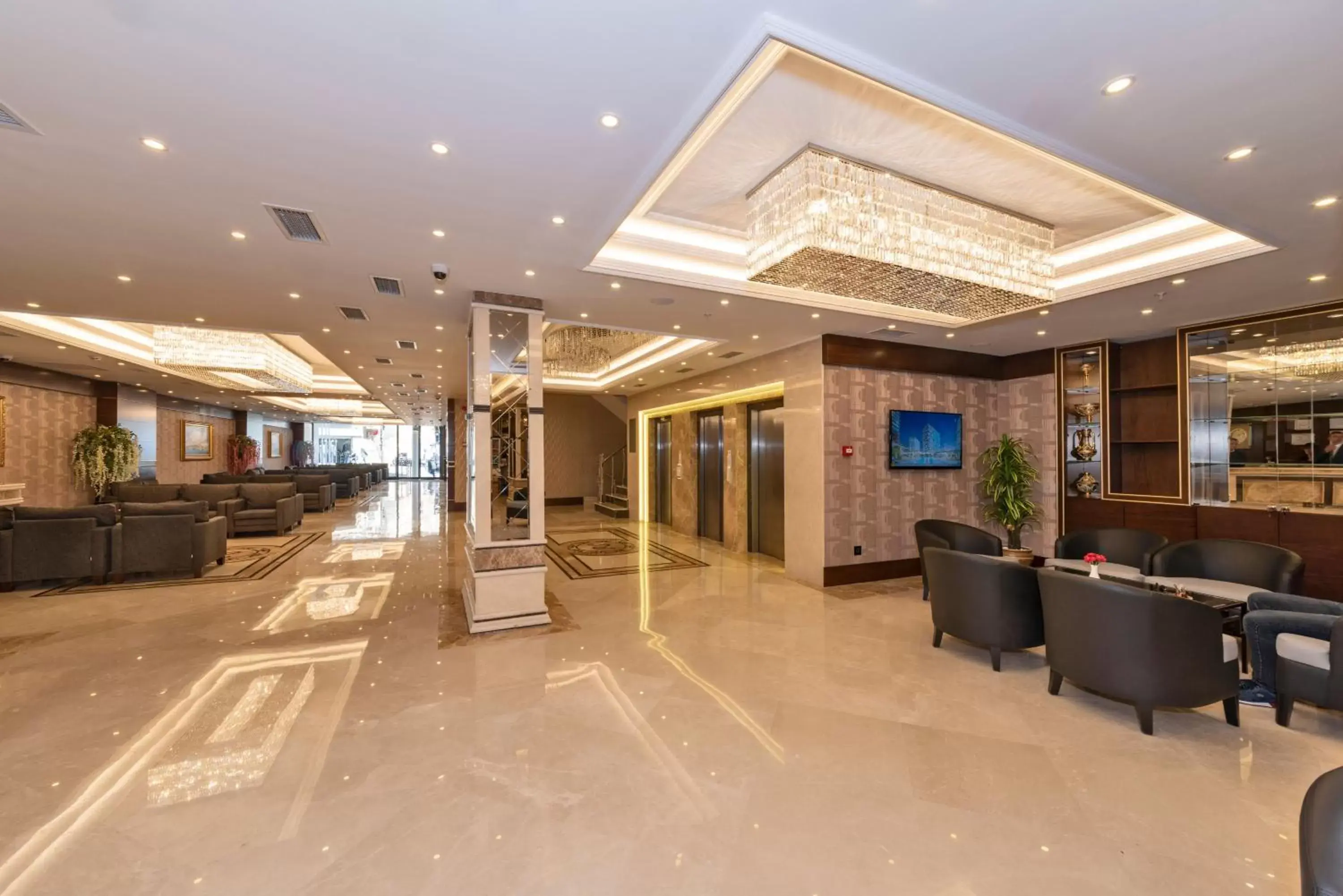 Property building, Lobby/Reception in Piya Sport Hotel