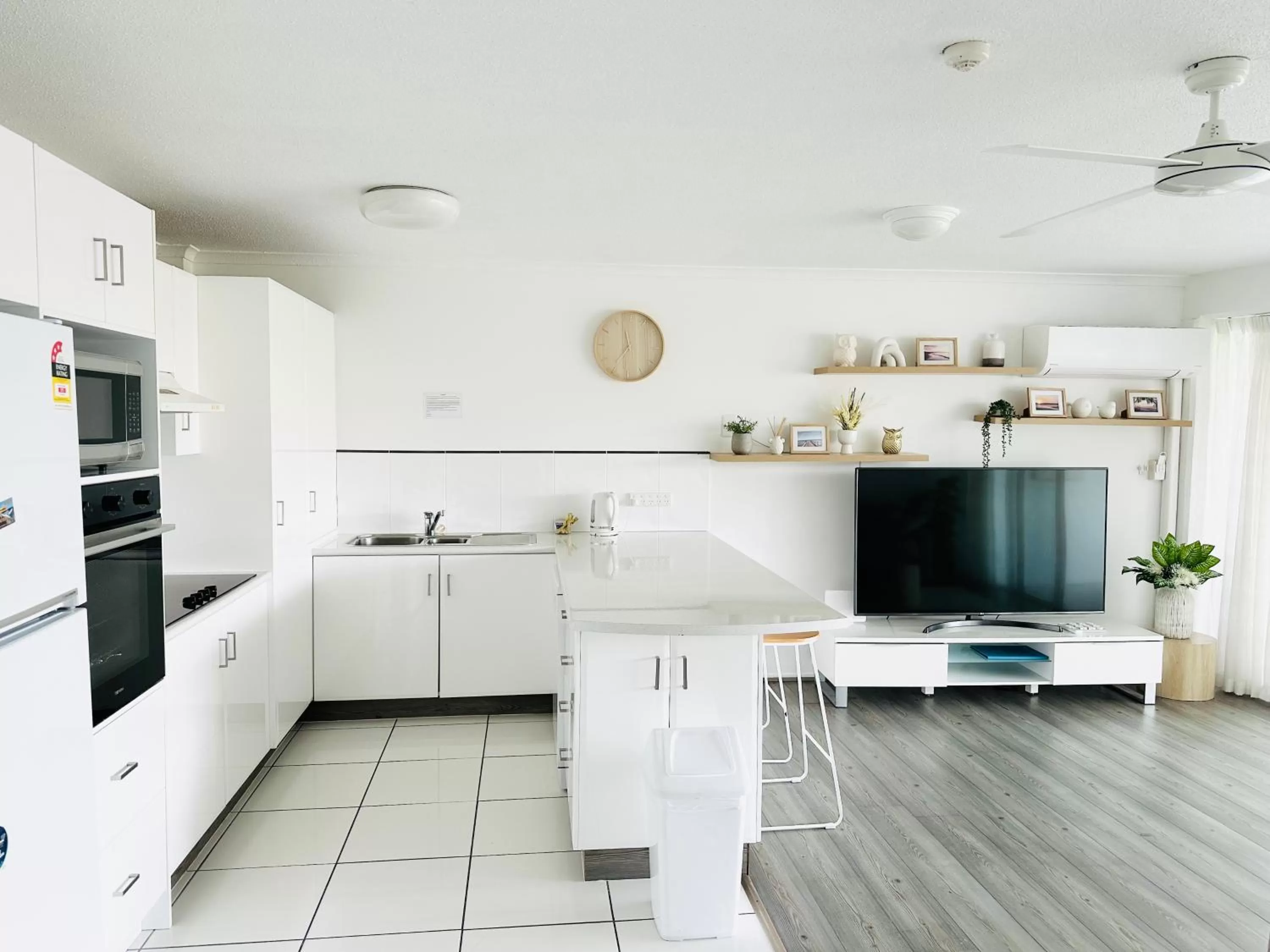 TV and multimedia in Riviera Resort