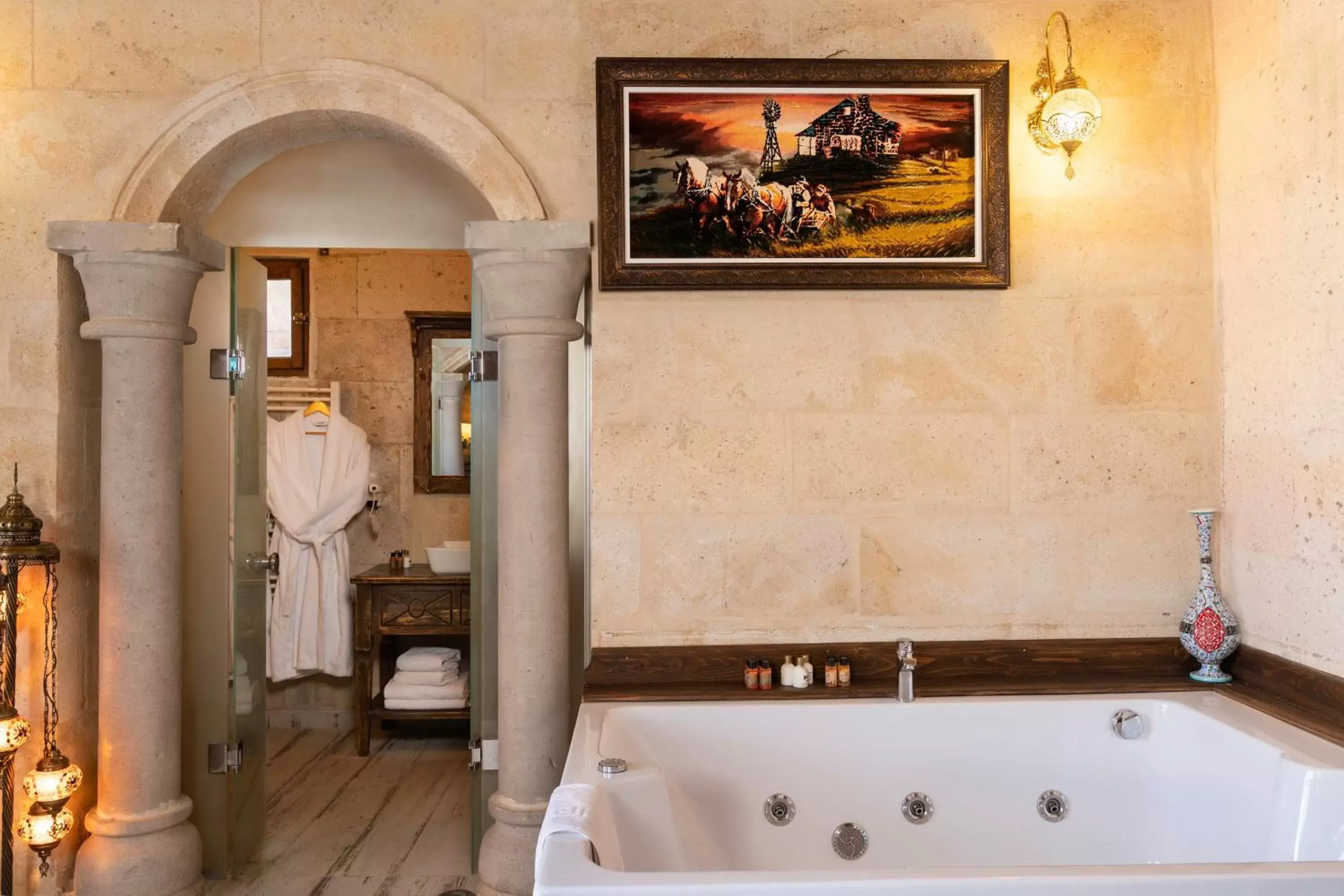 Bathroom in Maron Stone House