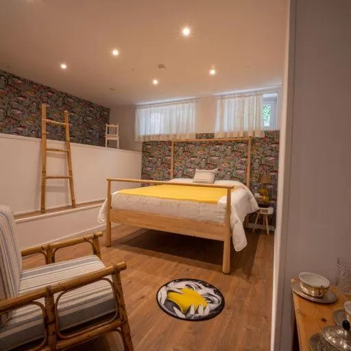 Photo of the whole room, Bed in finca dos Mares