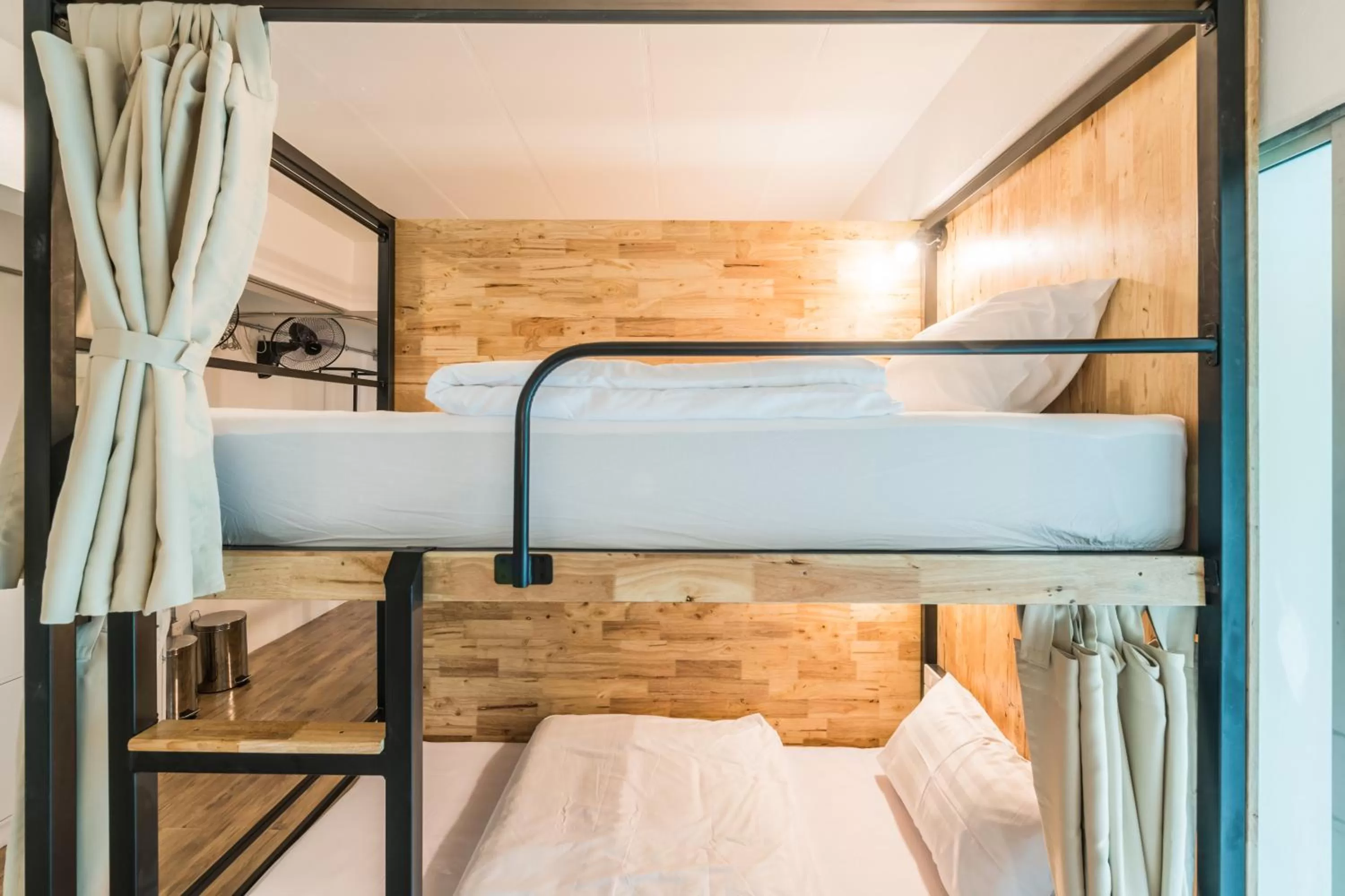 Bunk Bed in Your Space Hotel Prasingh