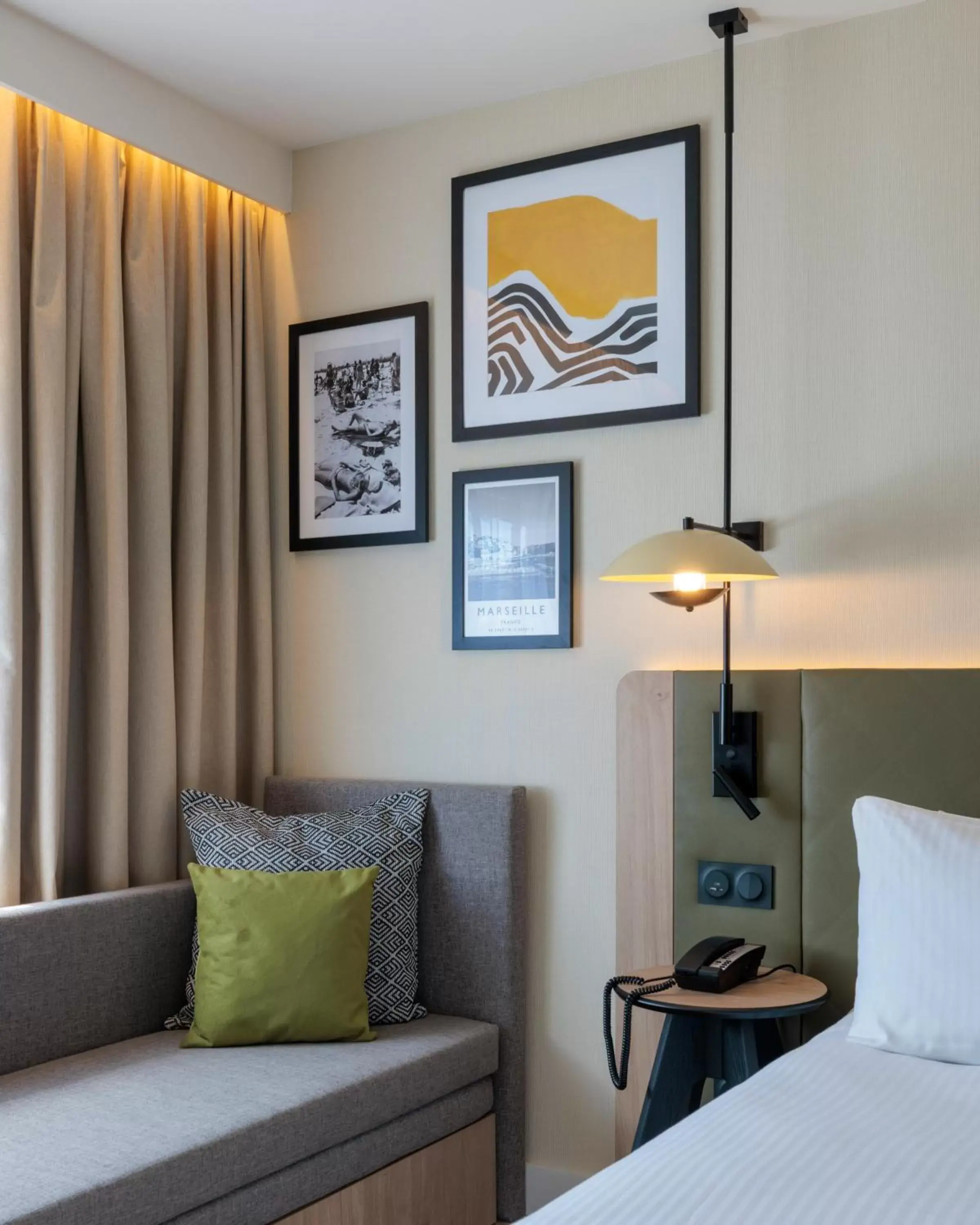 Bedroom, Bed in Hilton Garden Inn Marseille Provence Airport Bedroom, Bed in Hilton Garden Inn Marseille Provence Airport