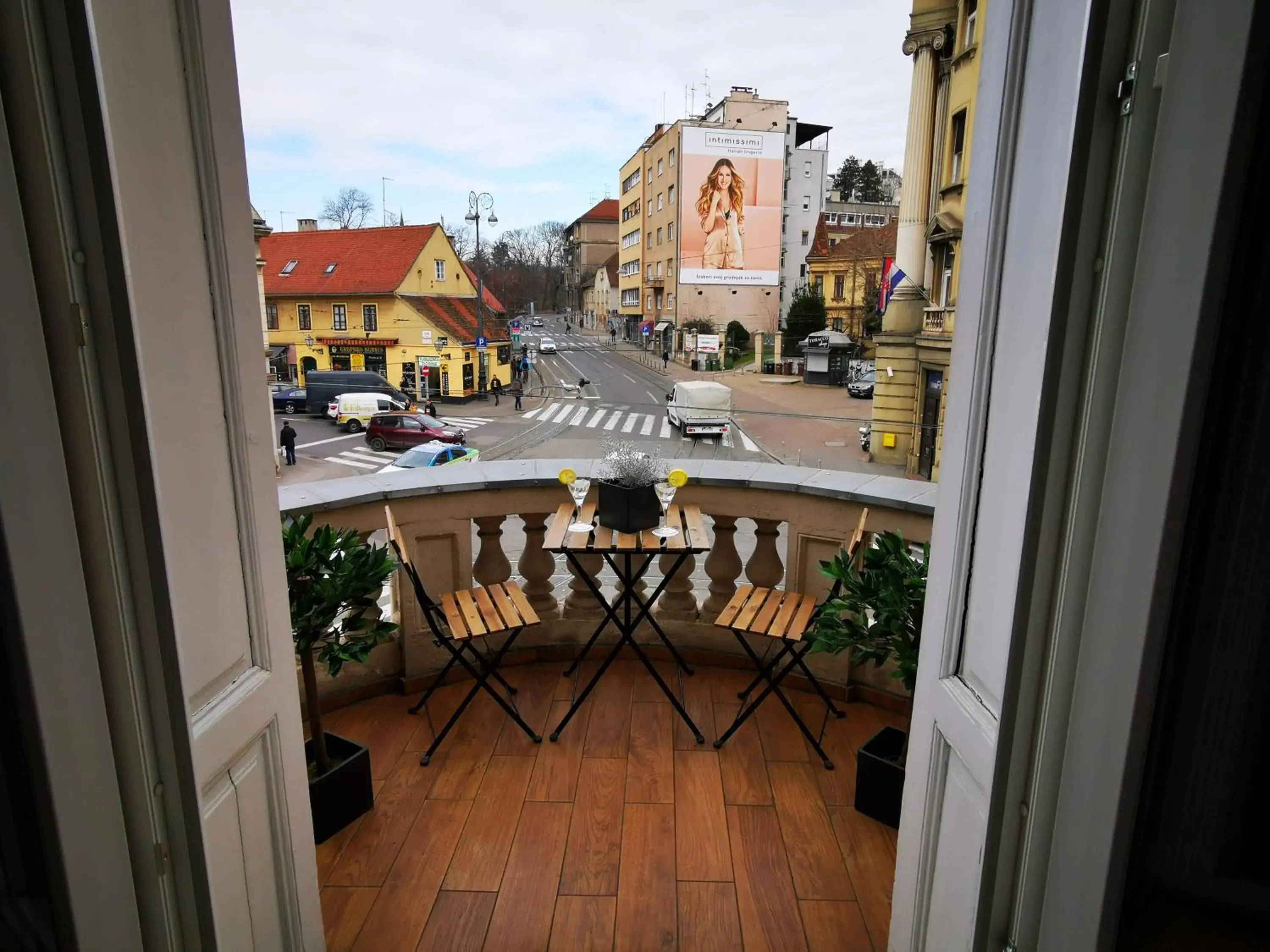 Street view, Balcony/Terrace in Art Hotel Like
