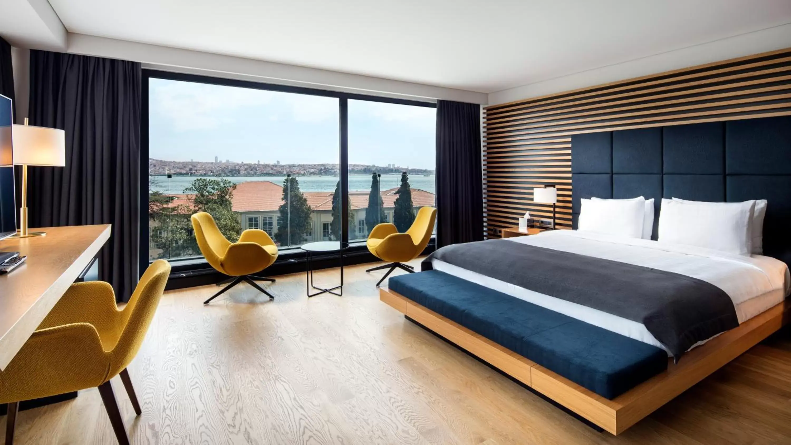 Photo of the whole room in Metropolitan Hotels Bosphorus