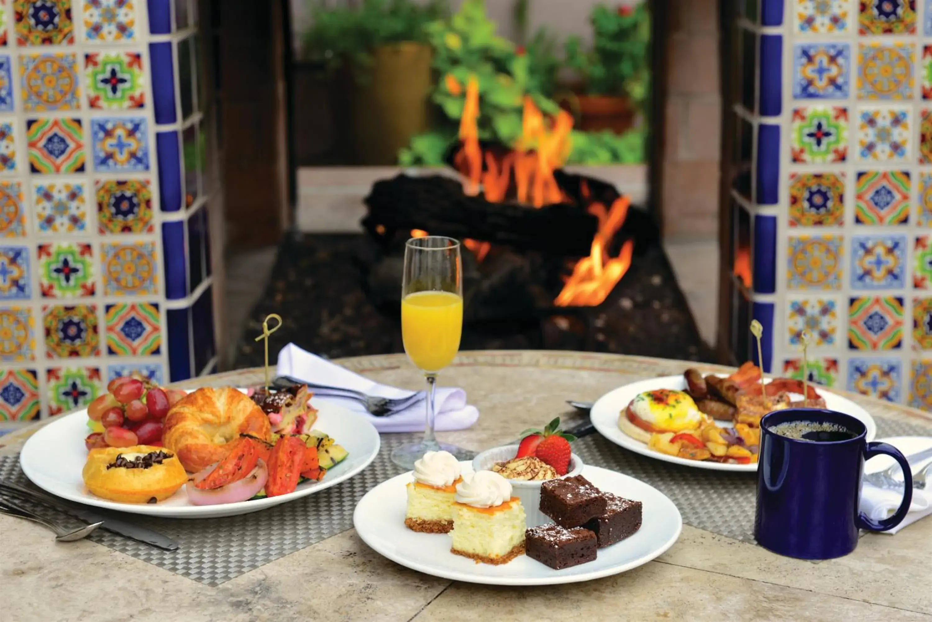 Breakfast in Lodge On The Desert