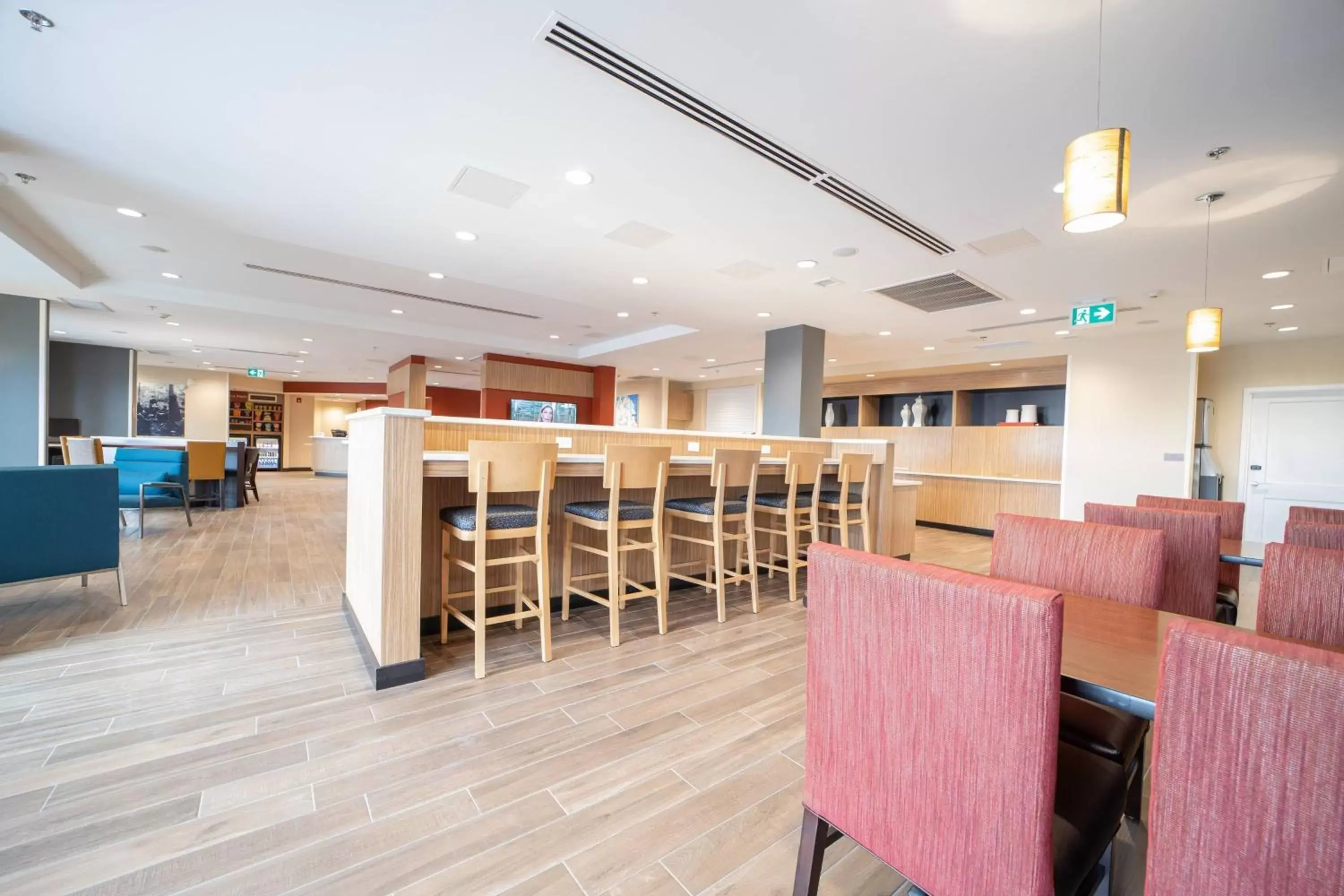 Breakfast, Restaurant/Places to Eat in TownePlace Suites by Marriott Petawawa