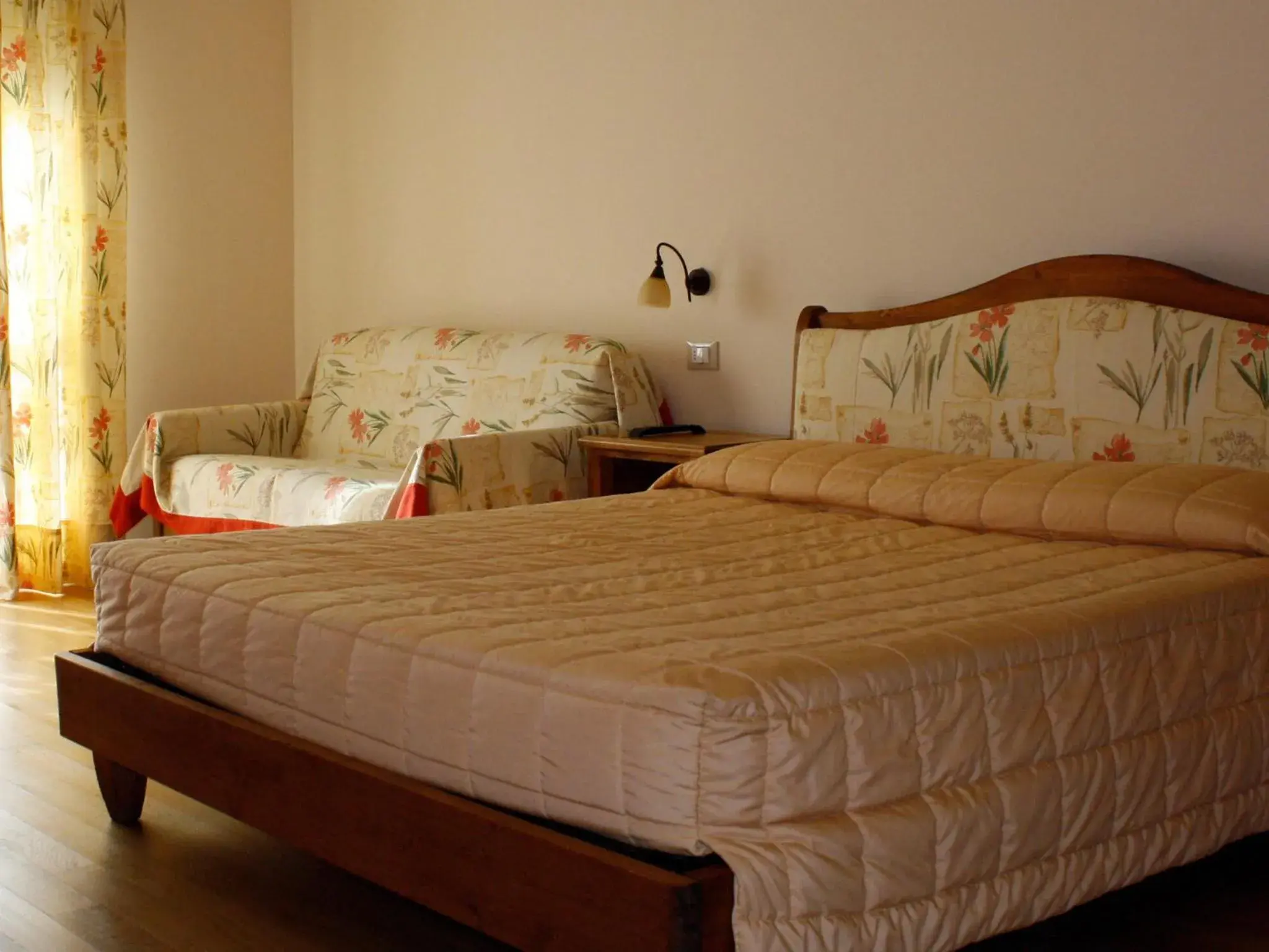 Bed in Cà Del Moro Resort