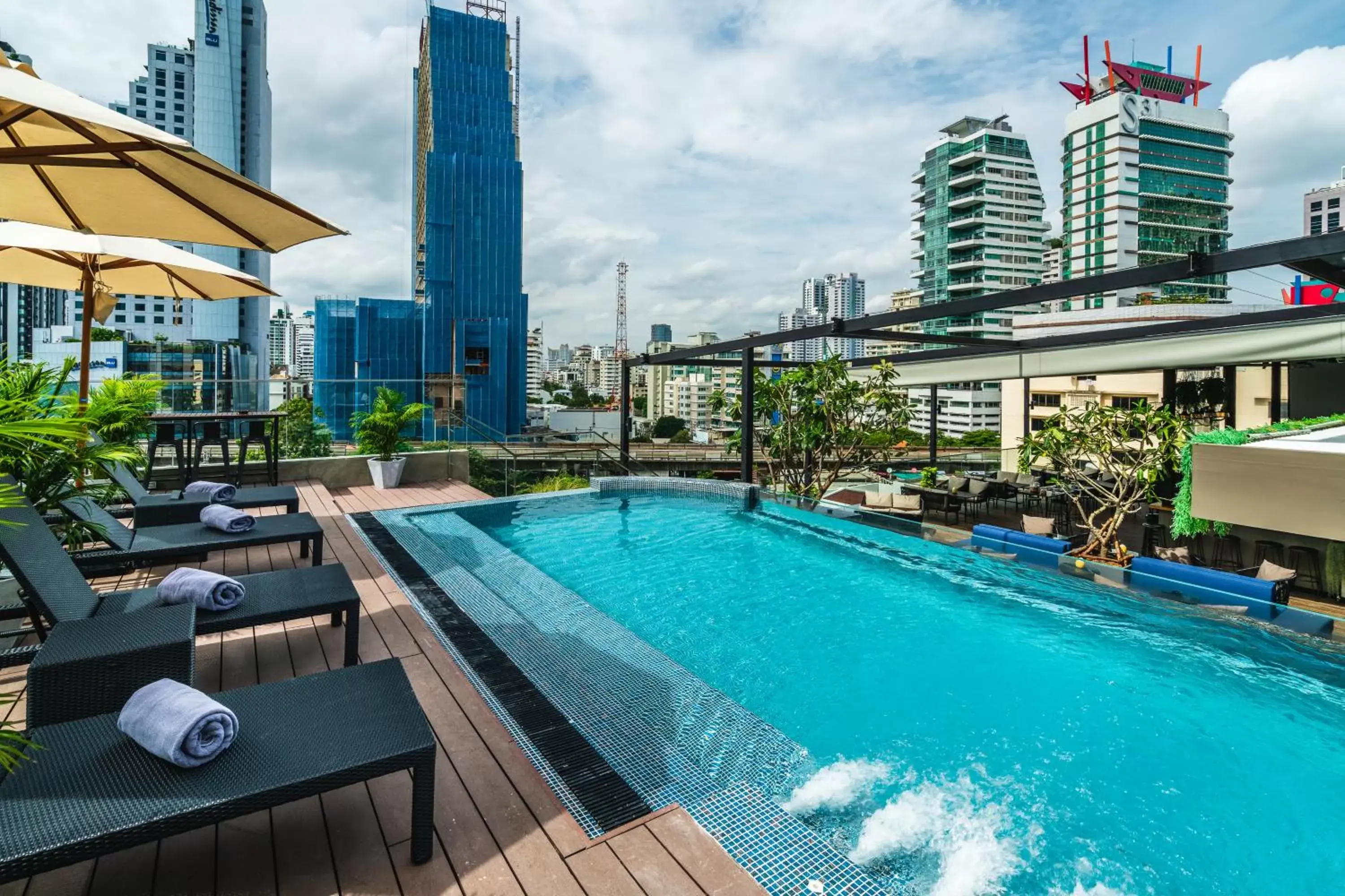 Swimming pool in Tastoria Collection Sukhumvit Swimming pool in Tastoria Collection Sukhumvit
