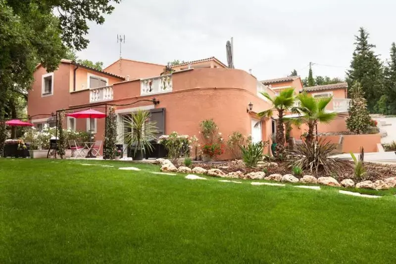 Garden, Property Building in La Casa dei Sogni