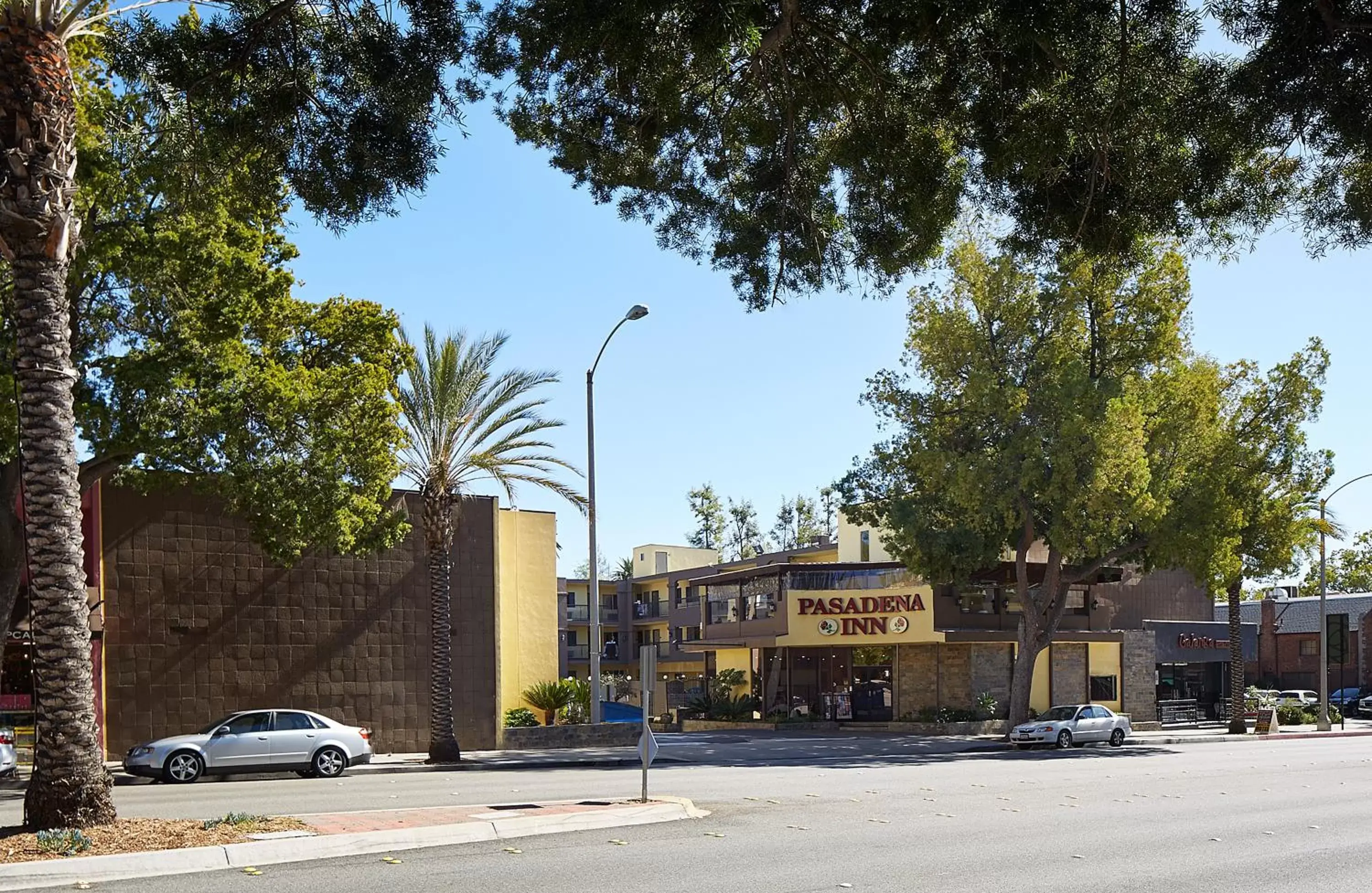 Property Building in GreenTree Pasadena