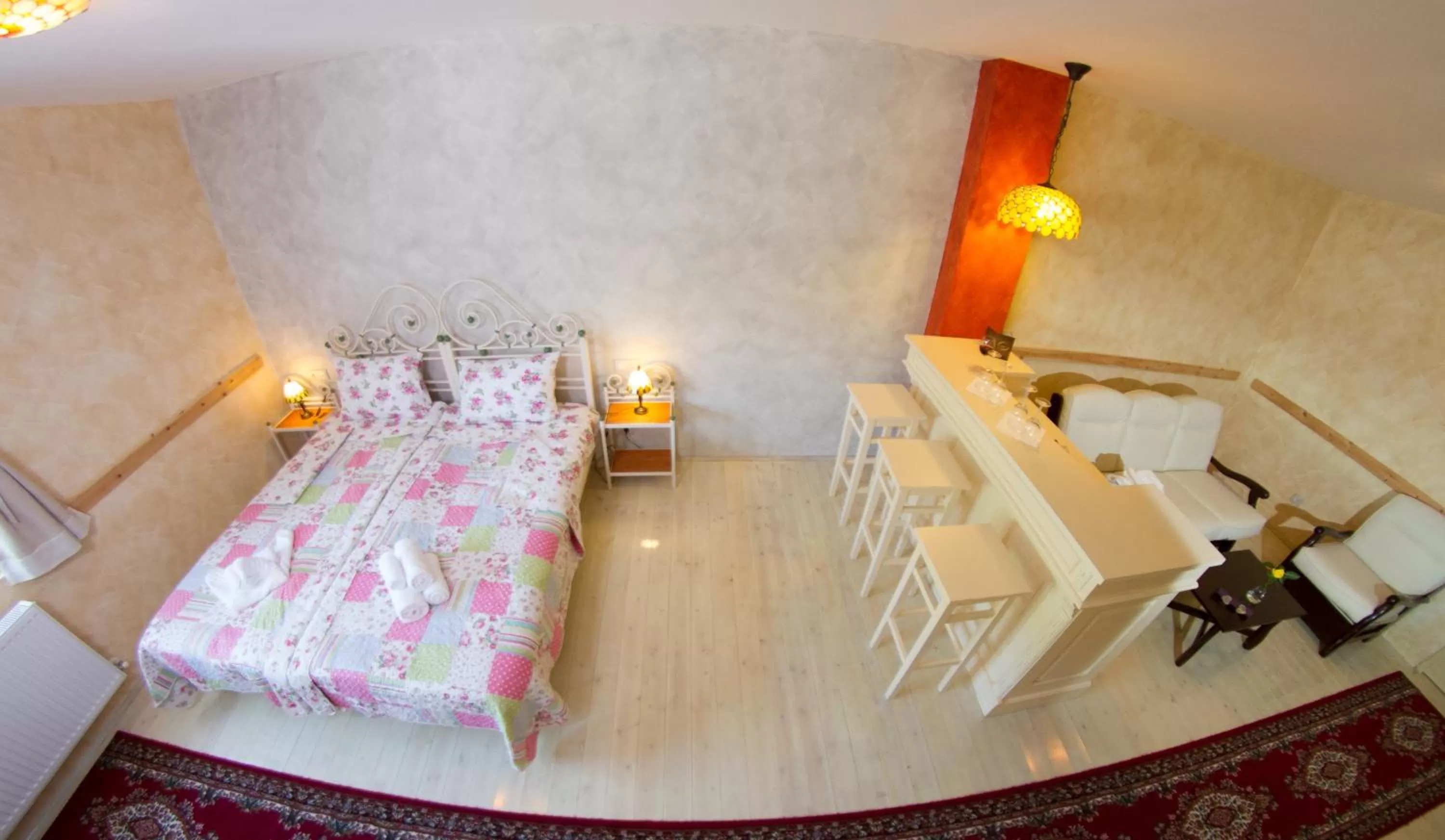 Living room, Bed in Country Court