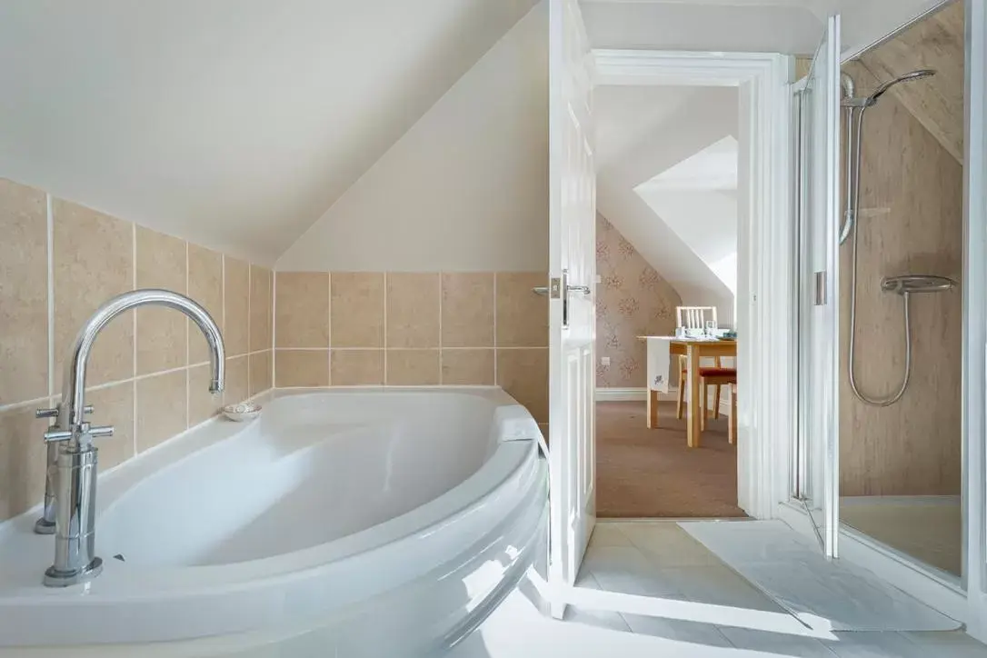 Bathroom in Pretty Maid House B&B