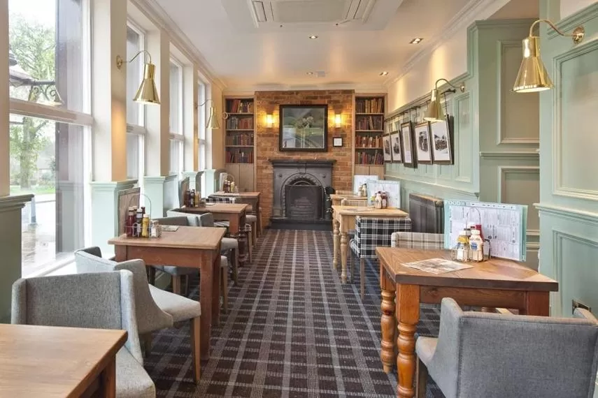 Restaurant/Places to Eat in The Queen Hotel Wetherspoon