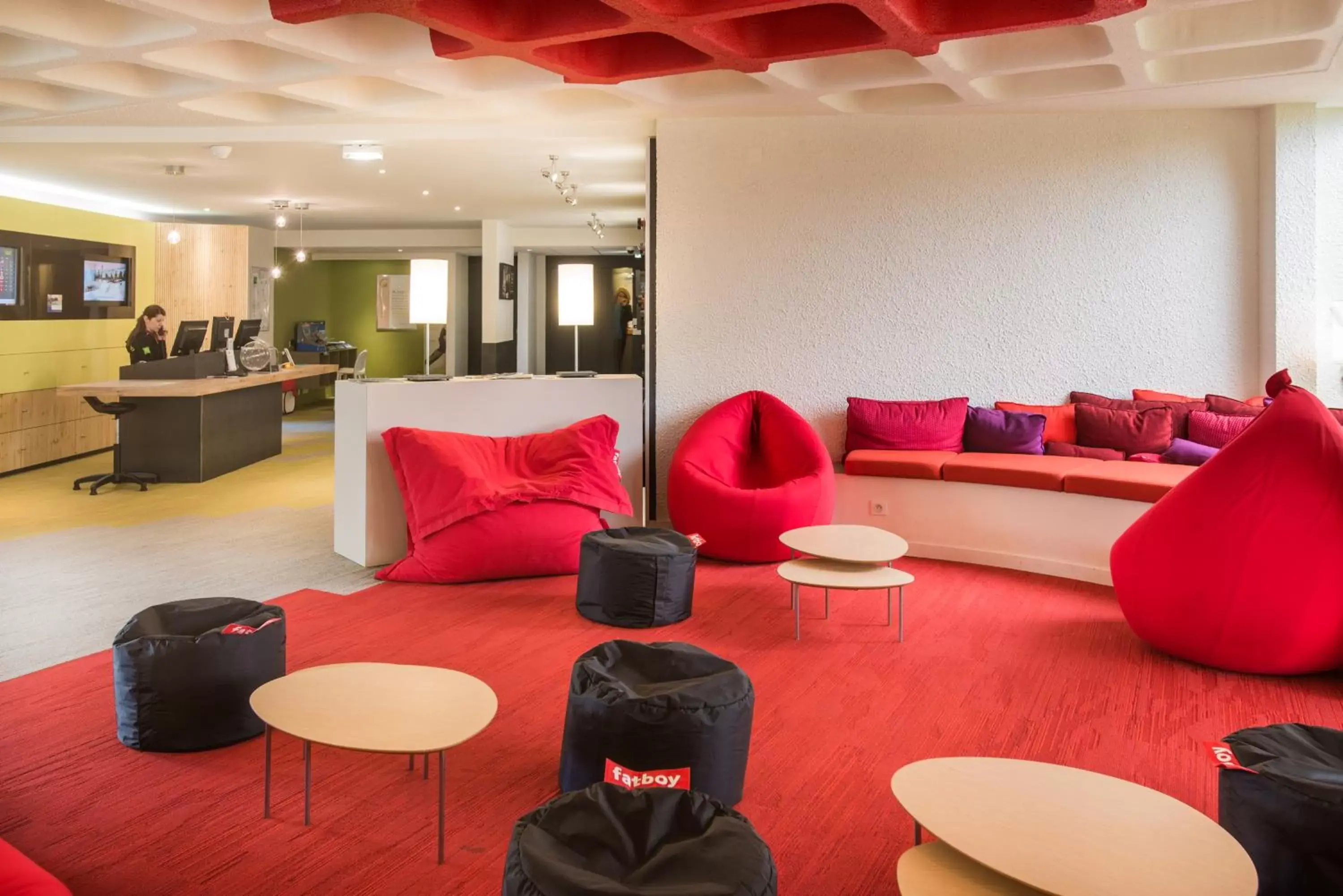 Lobby or reception in ibis Styles Tours Sud