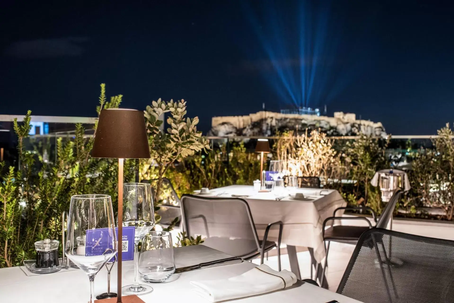 Restaurant/places to eat, Swimming Pool in Electra Hotel Athens