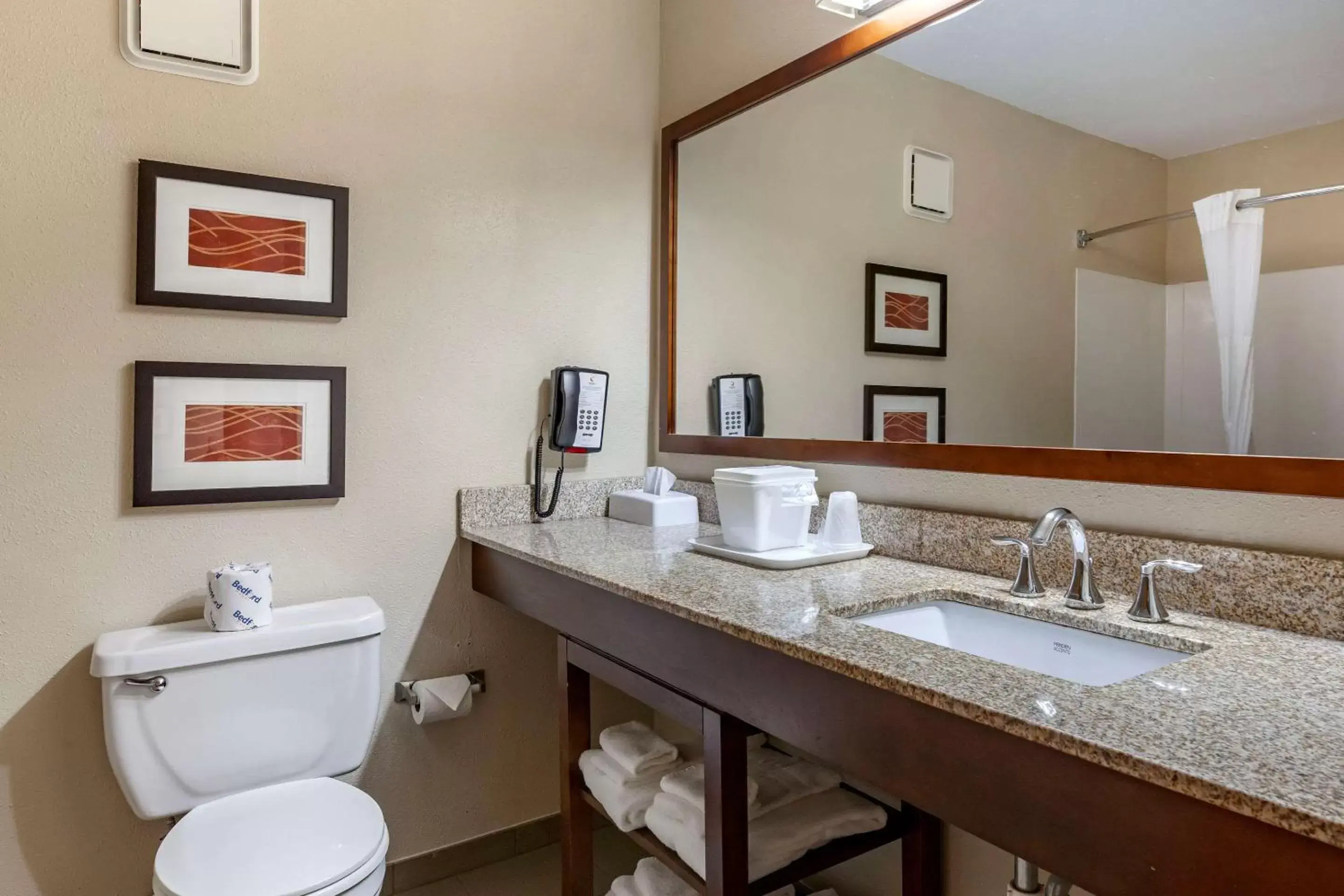 Photo of the whole room, Bathroom in Comfort Inn Rhinelander