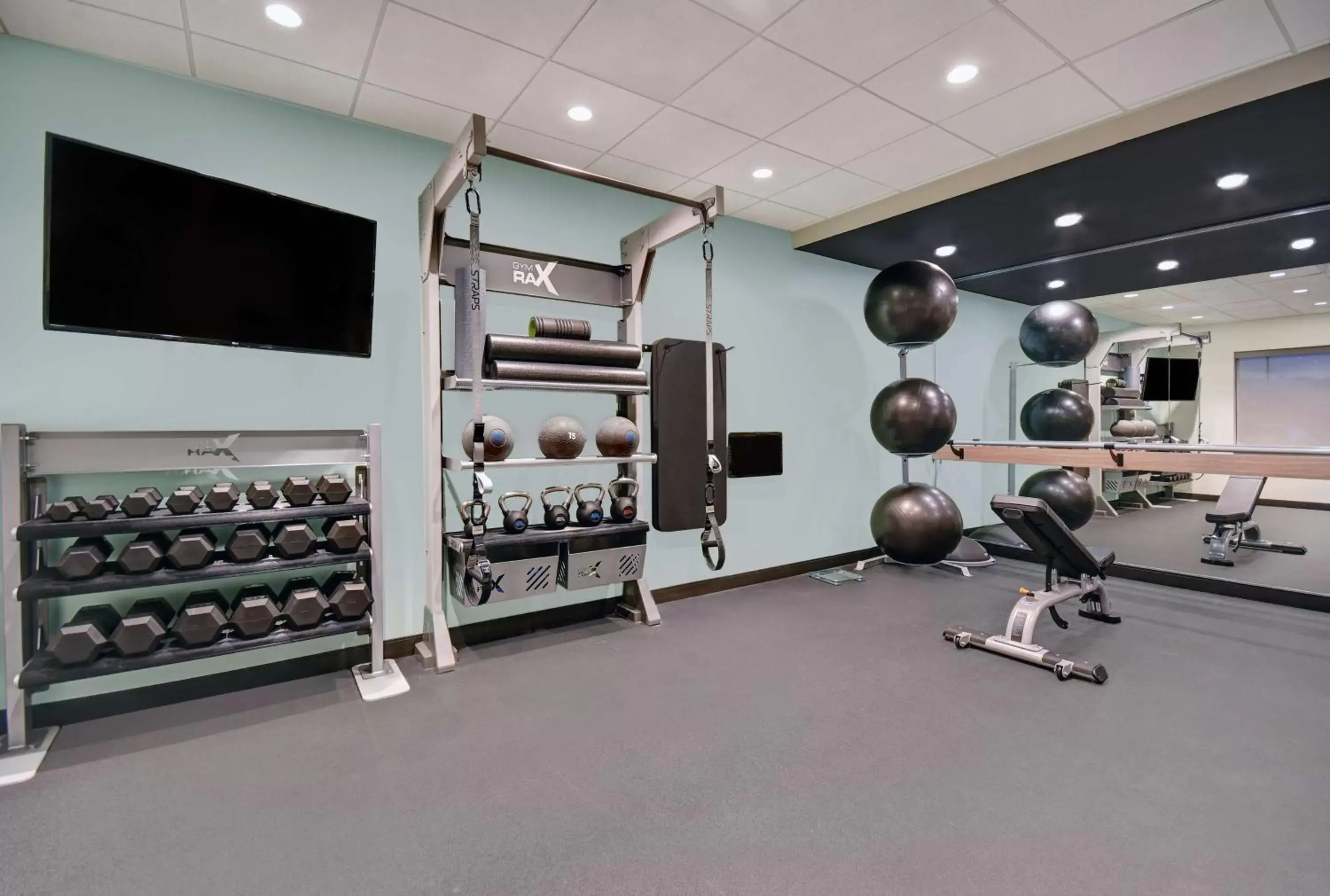 Fitness centre/facilities, Fitness Center/Facilities in Tru By Hilton Gaylord, Mi