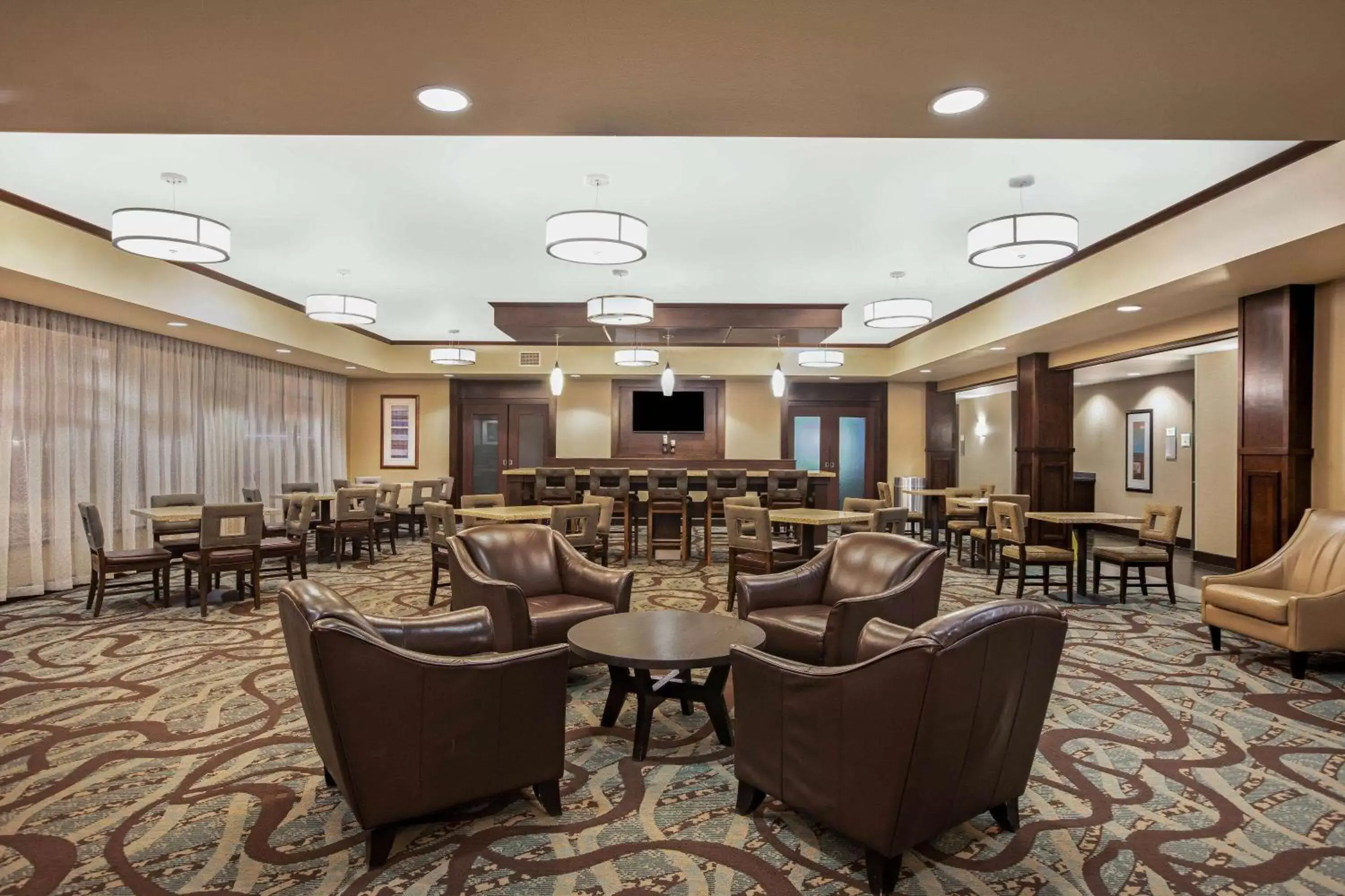 Lobby or reception, Restaurant/Places to Eat in La Quinta by Wyndham Sioux Falls