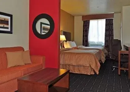 Queen Suite - Non-Smoking in Comfort Suites Natchitoches