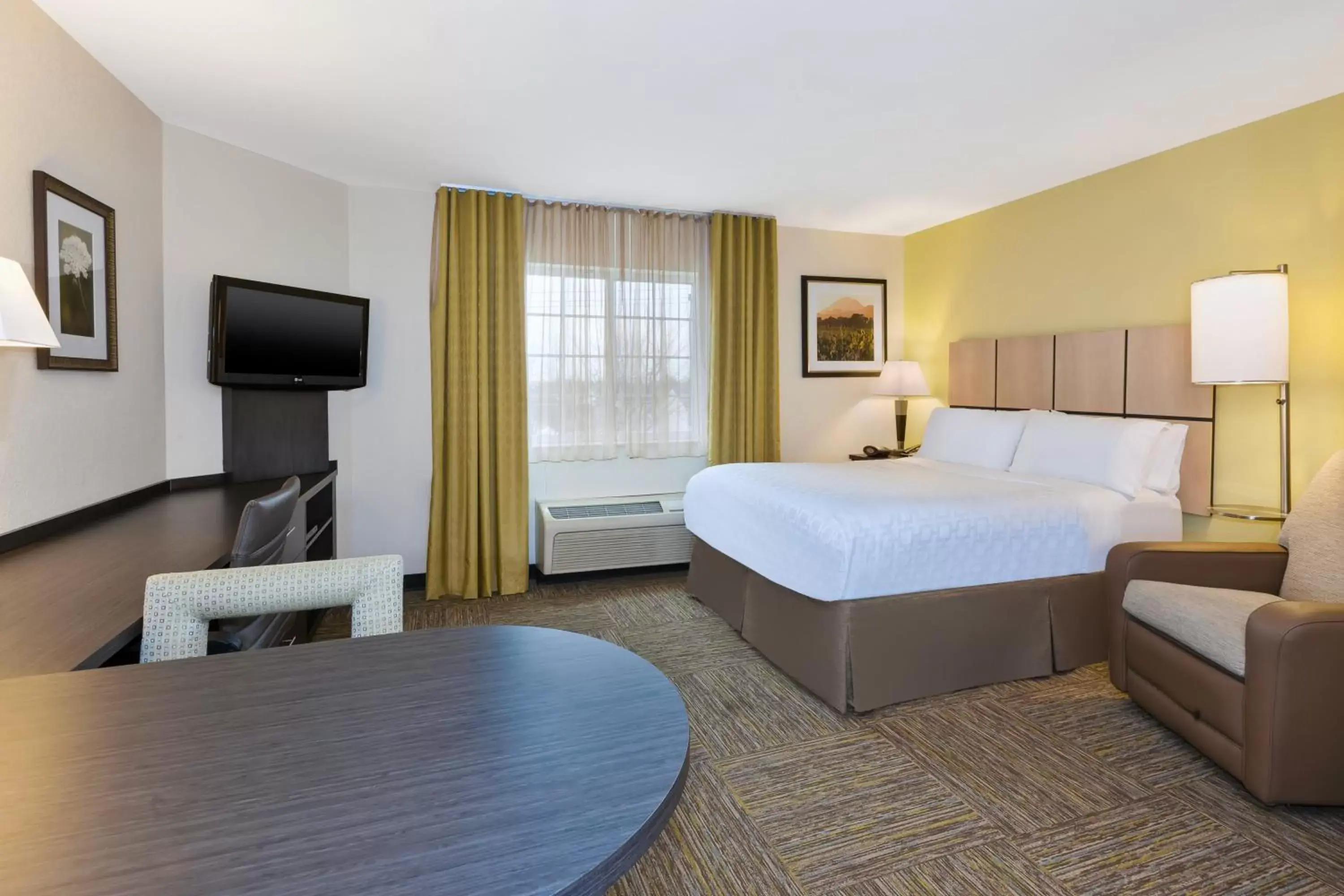 Photo of the whole room, Bed in Candlewood Suites Polaris by IHG Photo of the whole room, Bed in Candlewood Suites Polaris by IHG