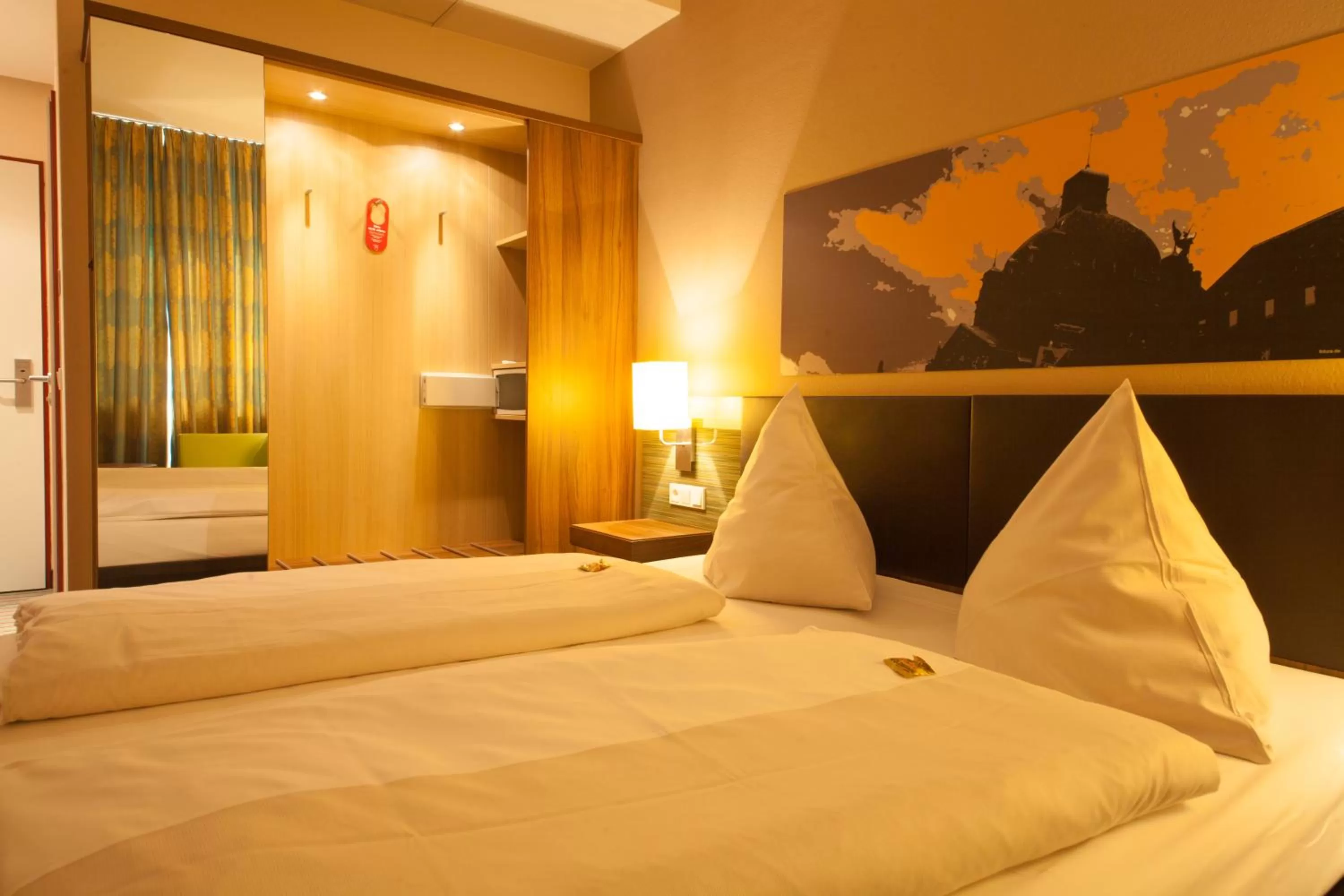 Bed in Novina Hotel Tillypark