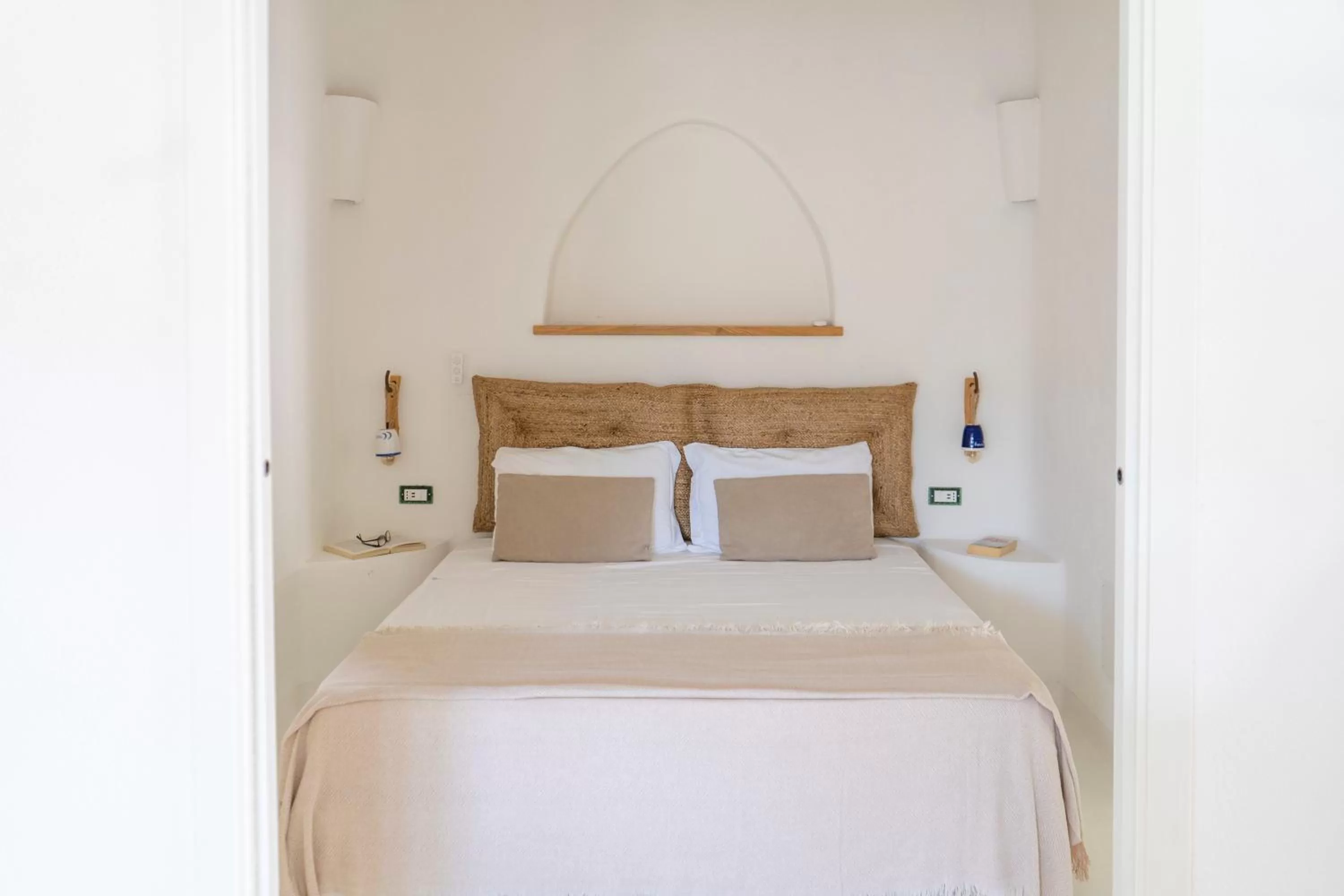 Bed in Villa Ravino Aparthotel