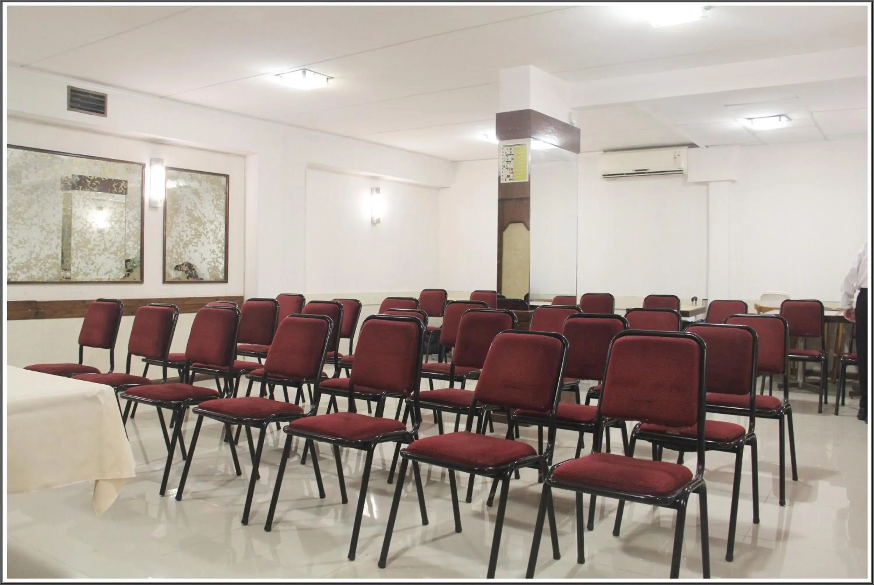 Meeting/conference room in Alpino Hotel