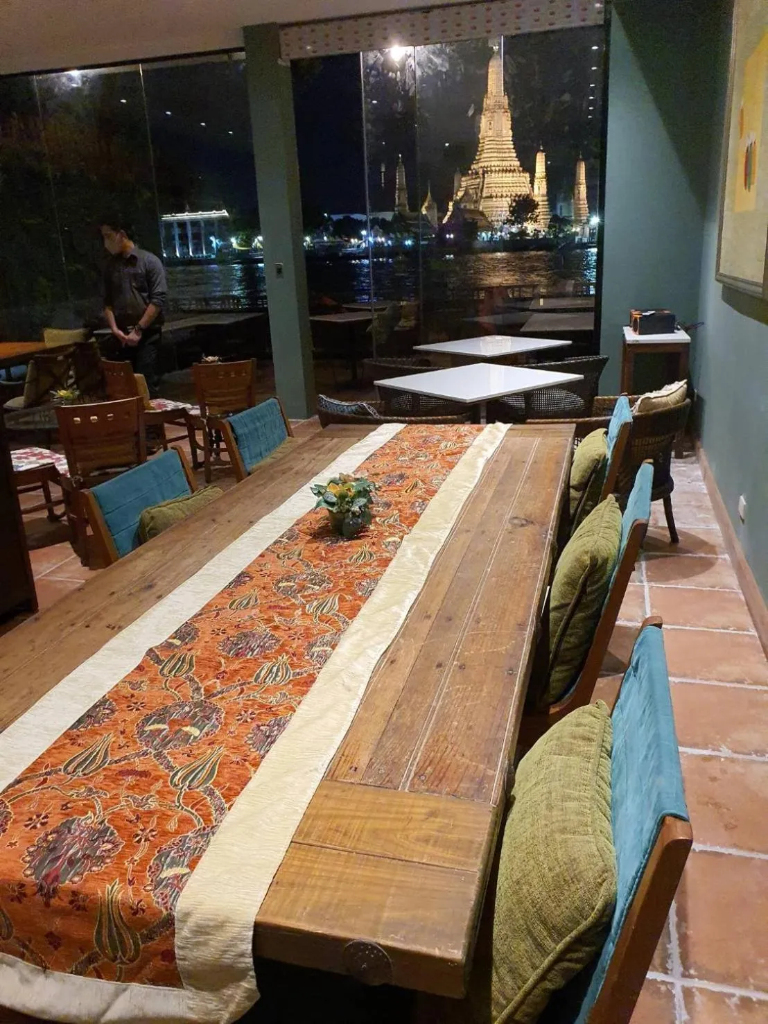 Restaurant/places to eat in Sala Arun