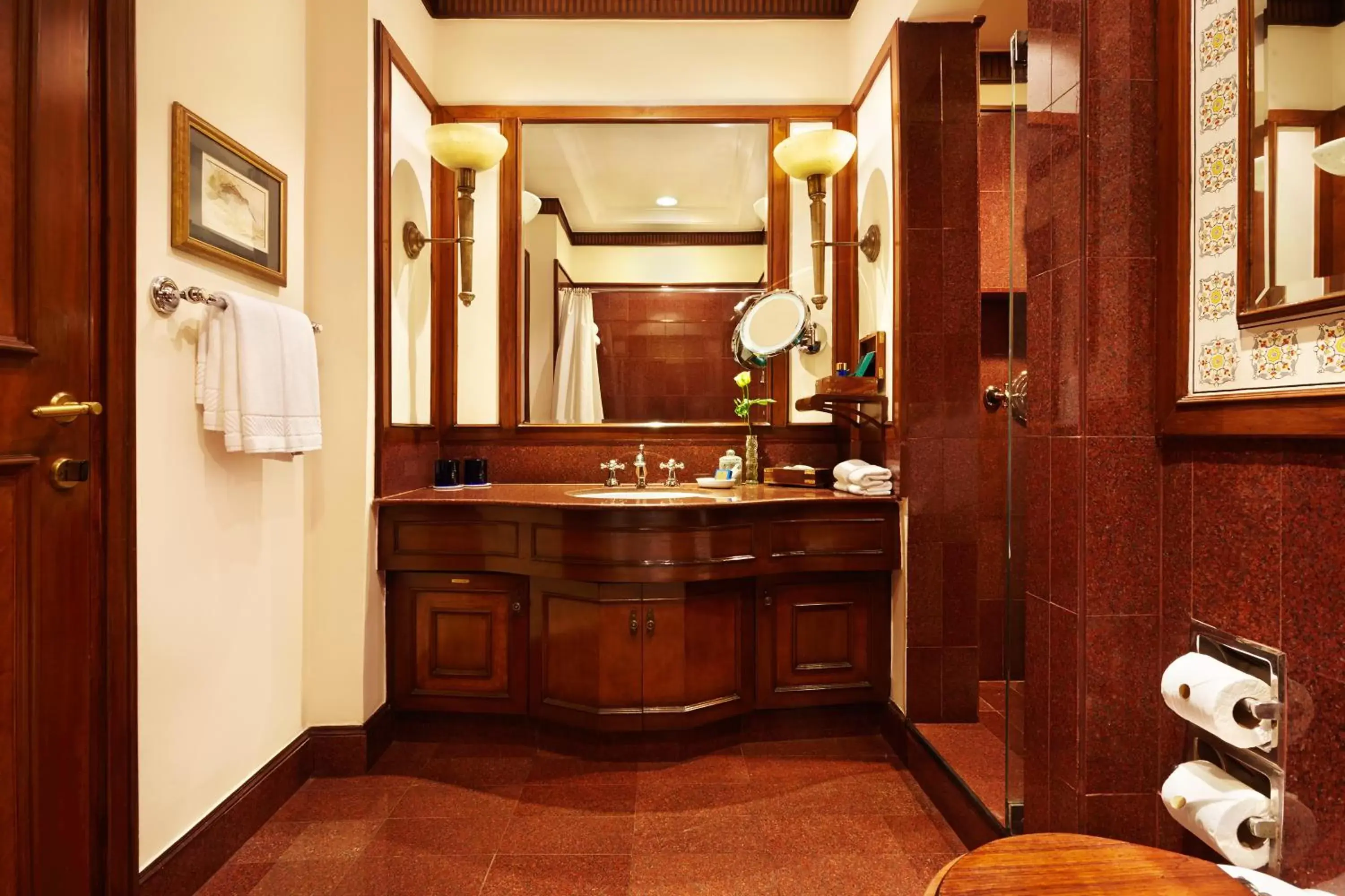 Bathroom in The Oberoi Grand Kolkata Bathroom in The Oberoi Grand Kolkata