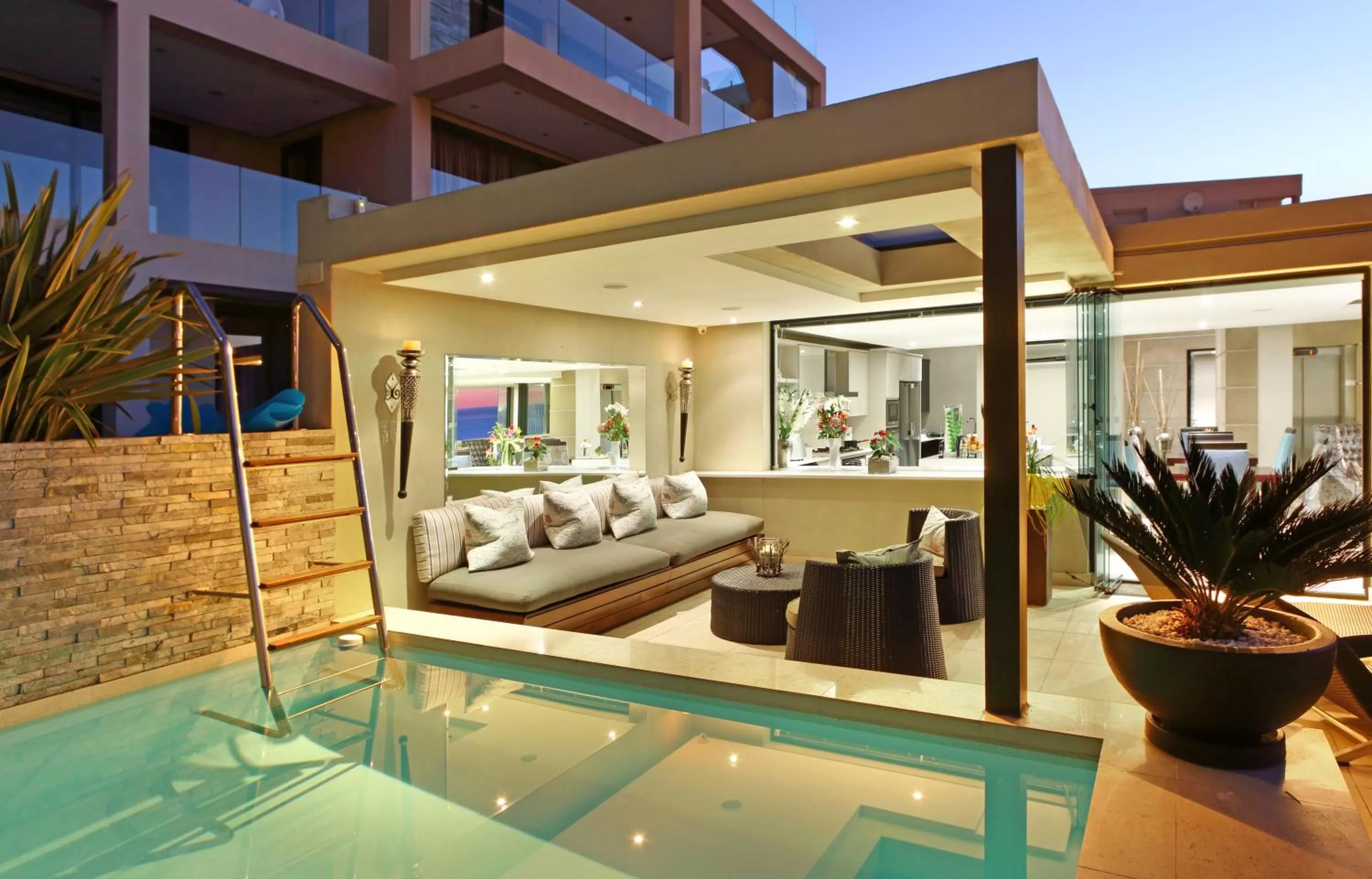 Swimming pool in Azamare Guest House