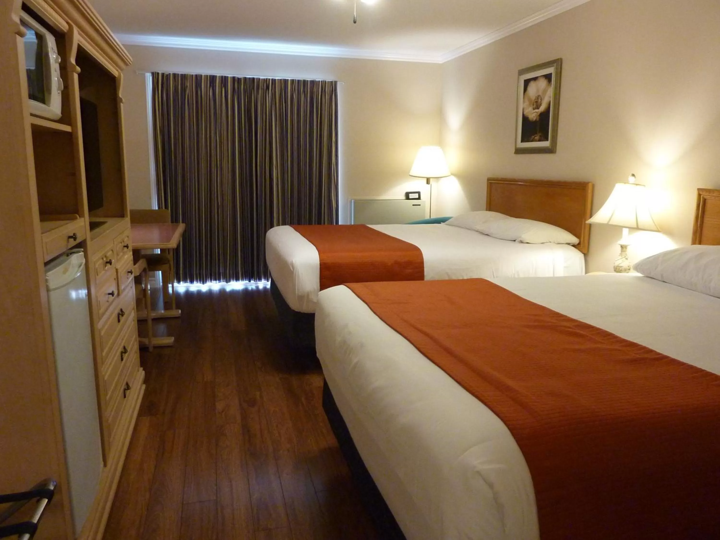 Bed in Motel Becancour