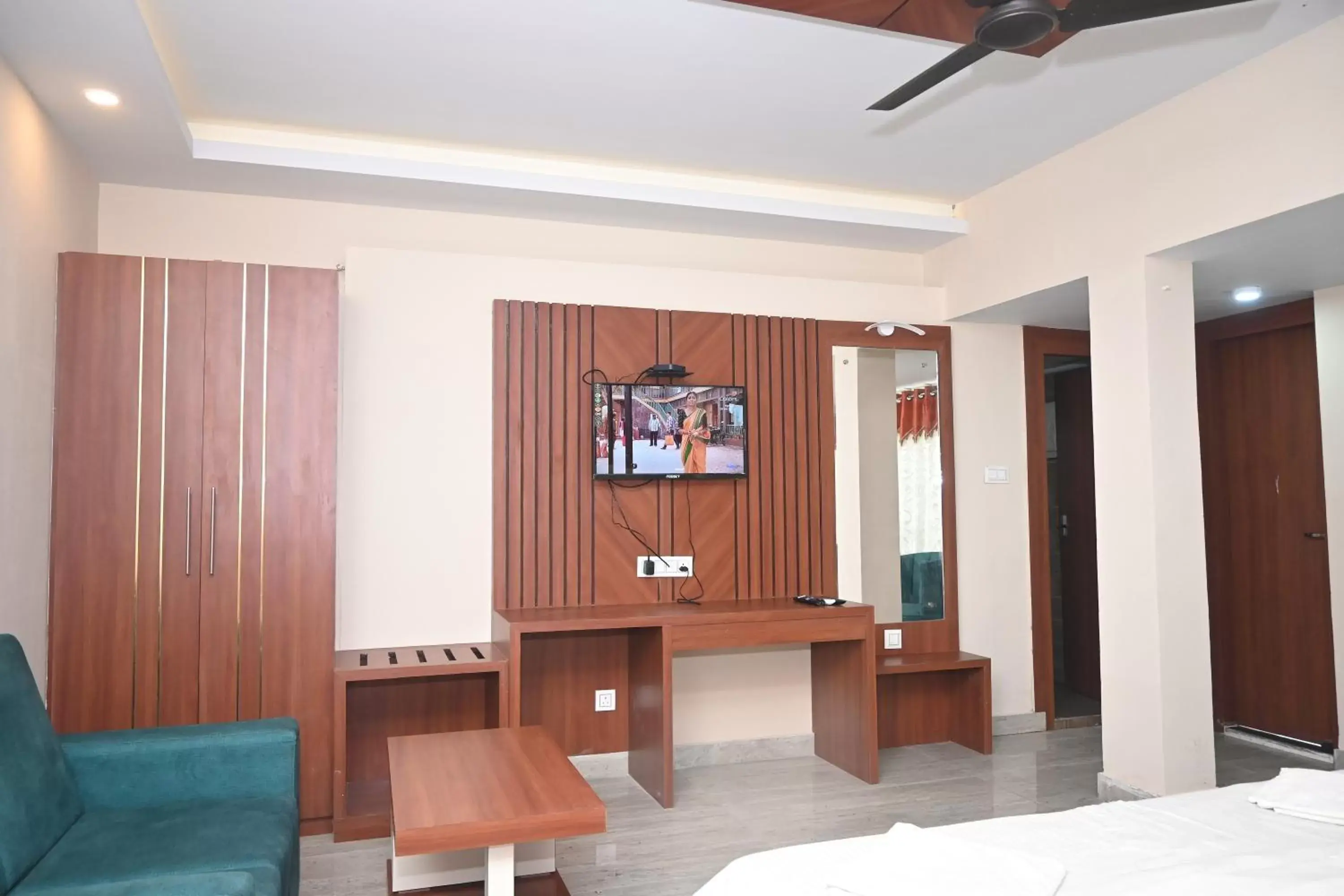 wardrobe, TV/Entertainment Center in Royal Sea View wardrobe, TV/Entertainment Center in Royal Sea View